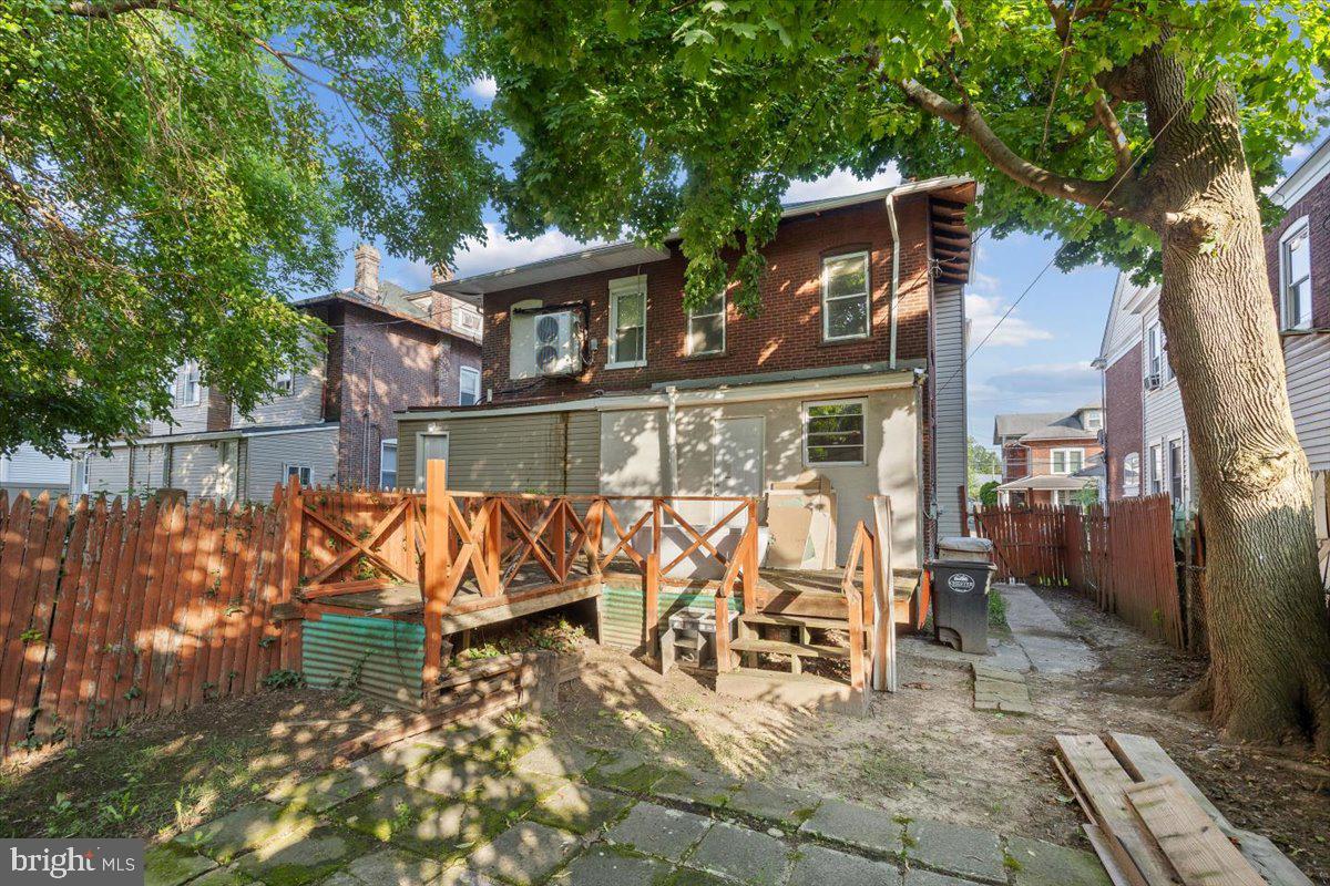 EDGEMONT PARK - Residential