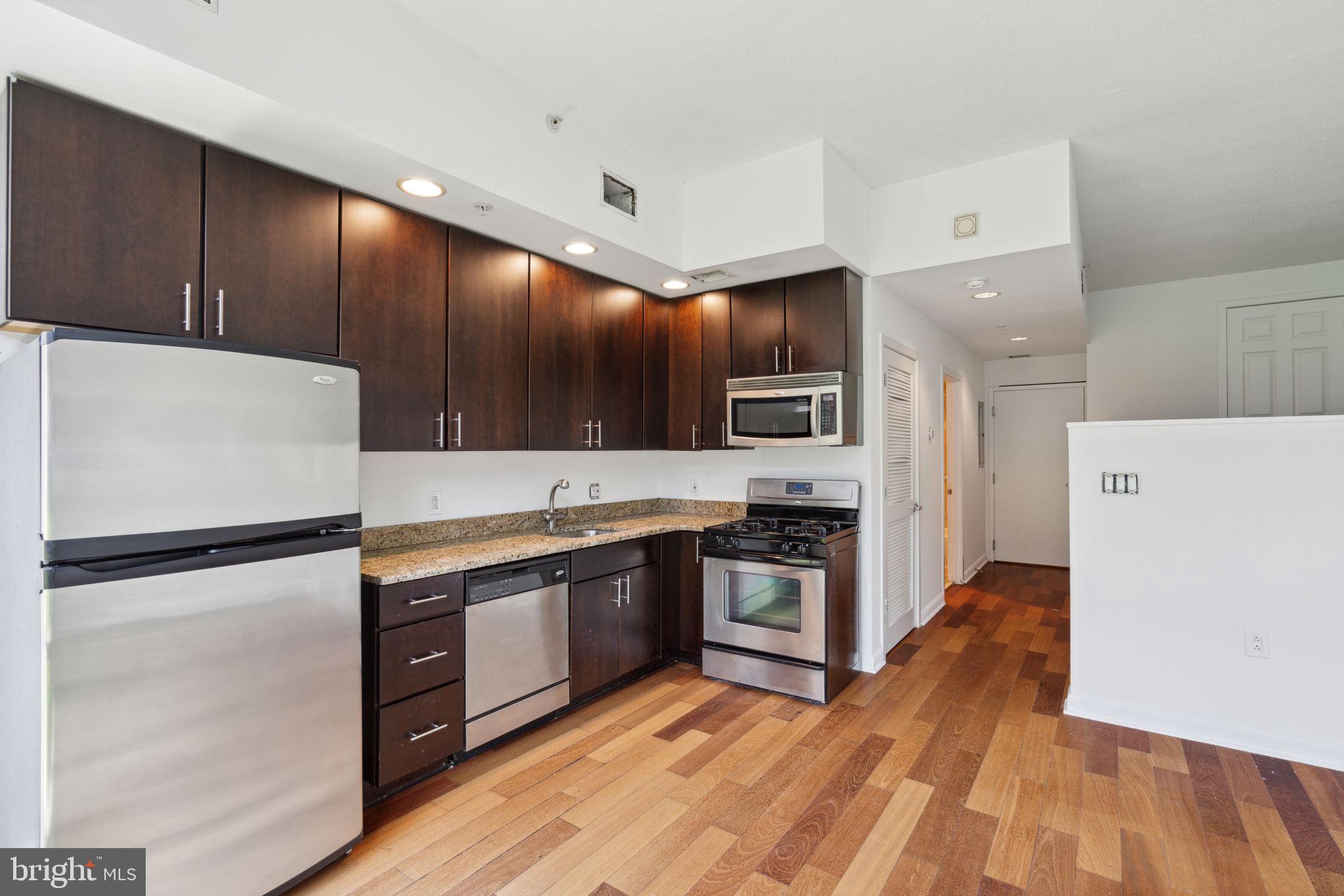 22 S FRONT STREET 304