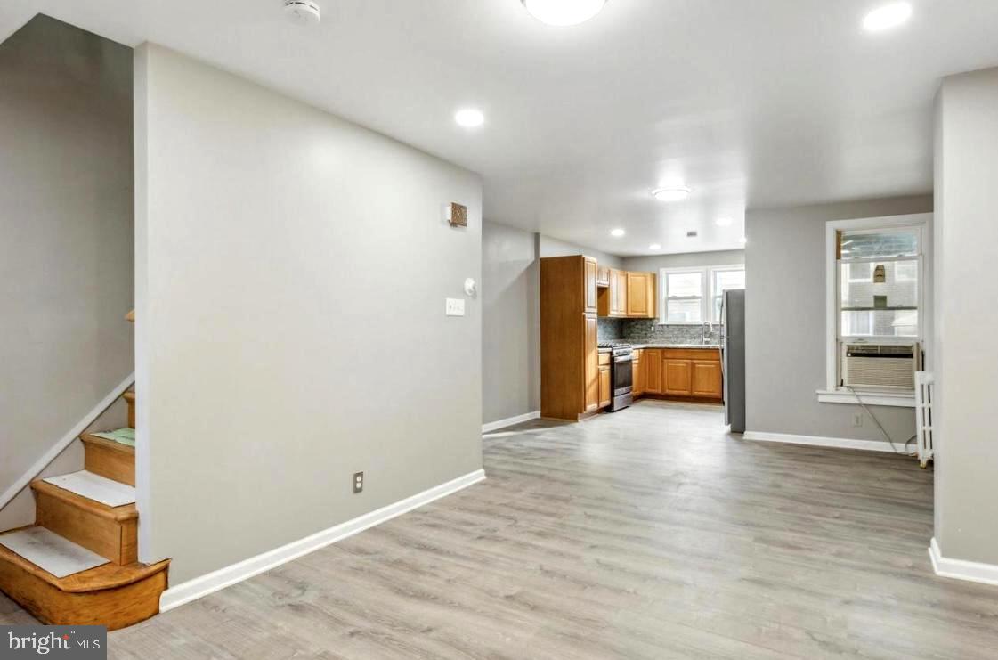 LAWNCREST - Residential