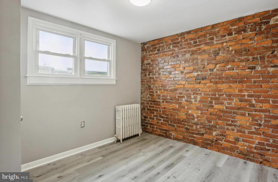 LAWNCREST - Residential