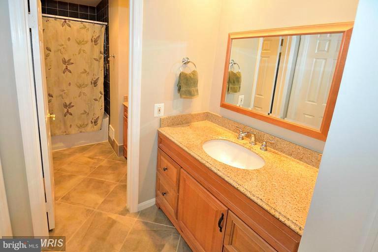 KINGS PARK WEST - Residential Lease