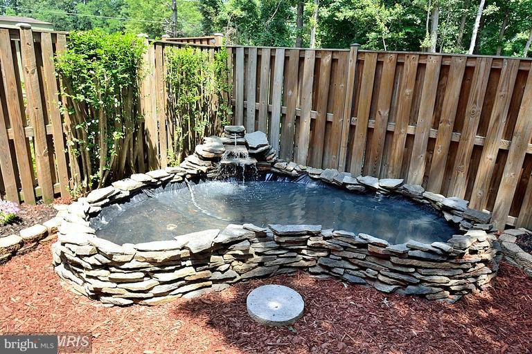 KINGS PARK WEST - Residential Lease