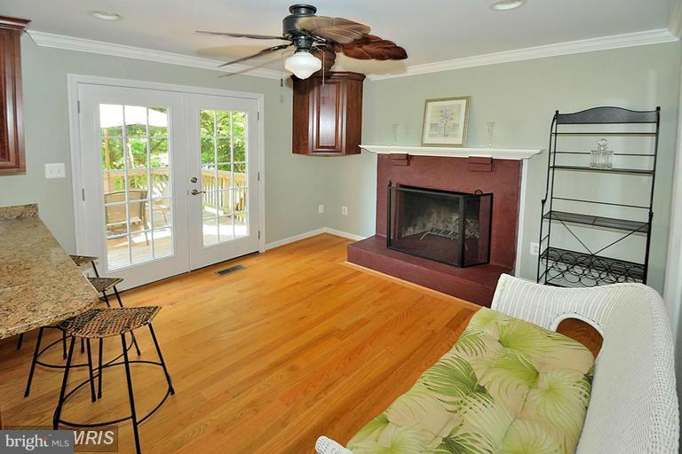 KINGS PARK WEST - Residential Lease