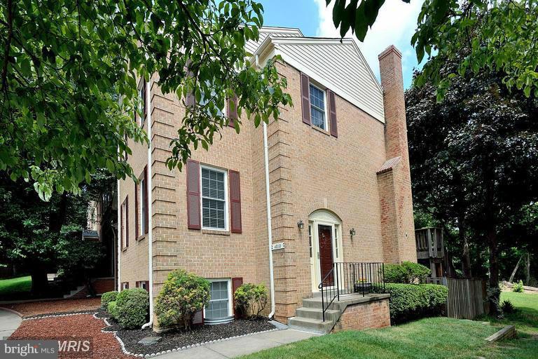 KINGS PARK WEST - Residential Lease