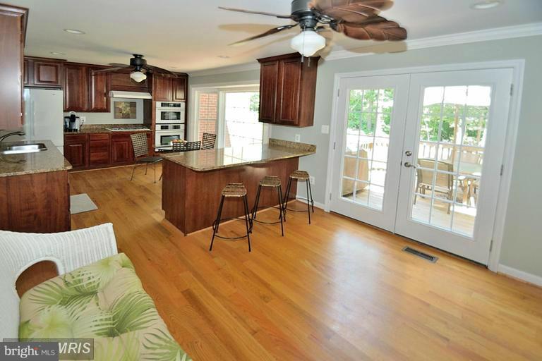 KINGS PARK WEST - Residential Lease