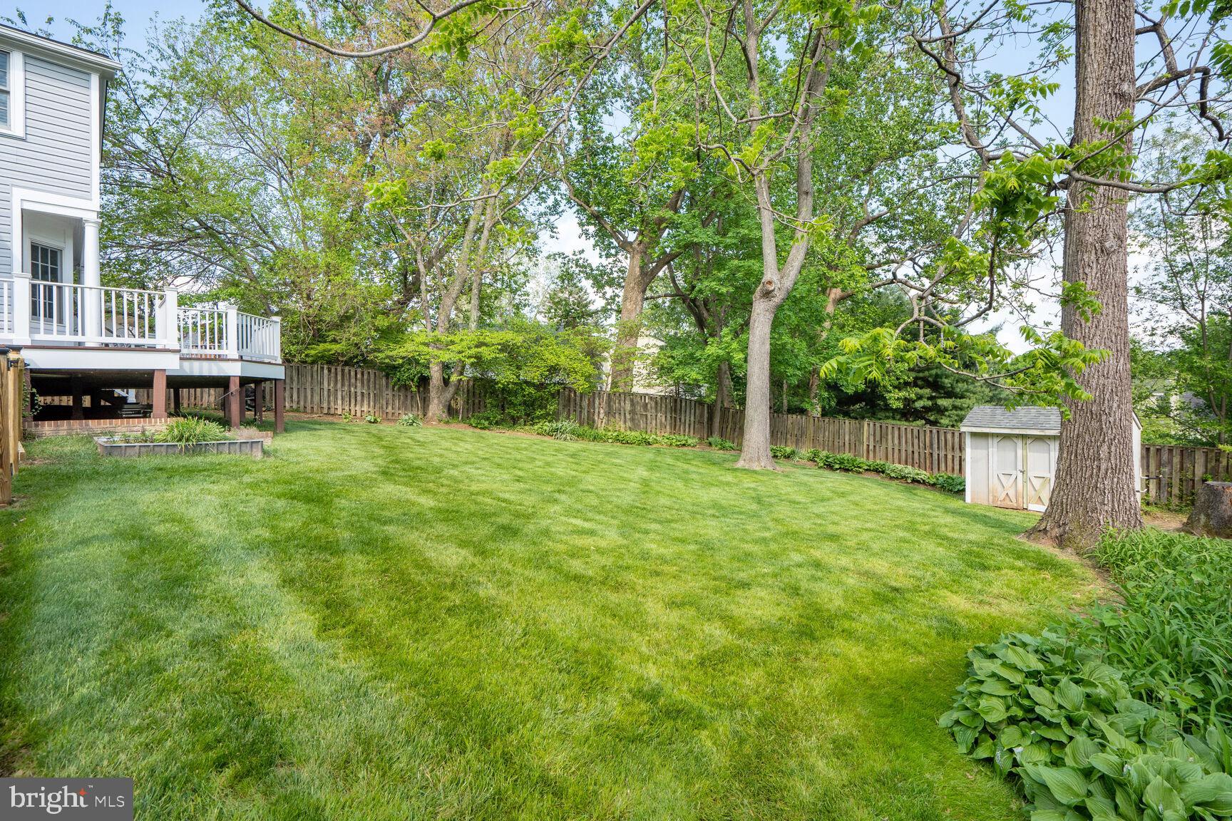 WALNUT HILL - Residential