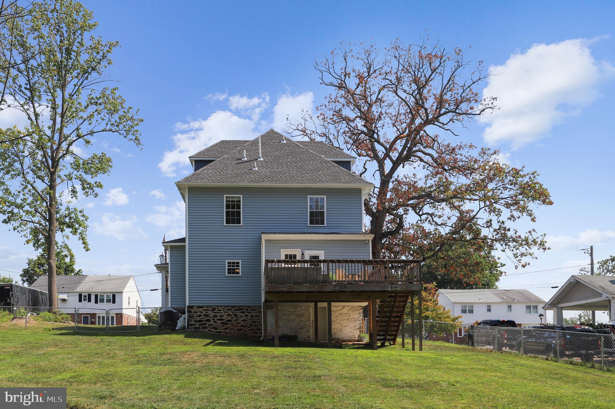 PARKVILLE/CARNEY - Residential