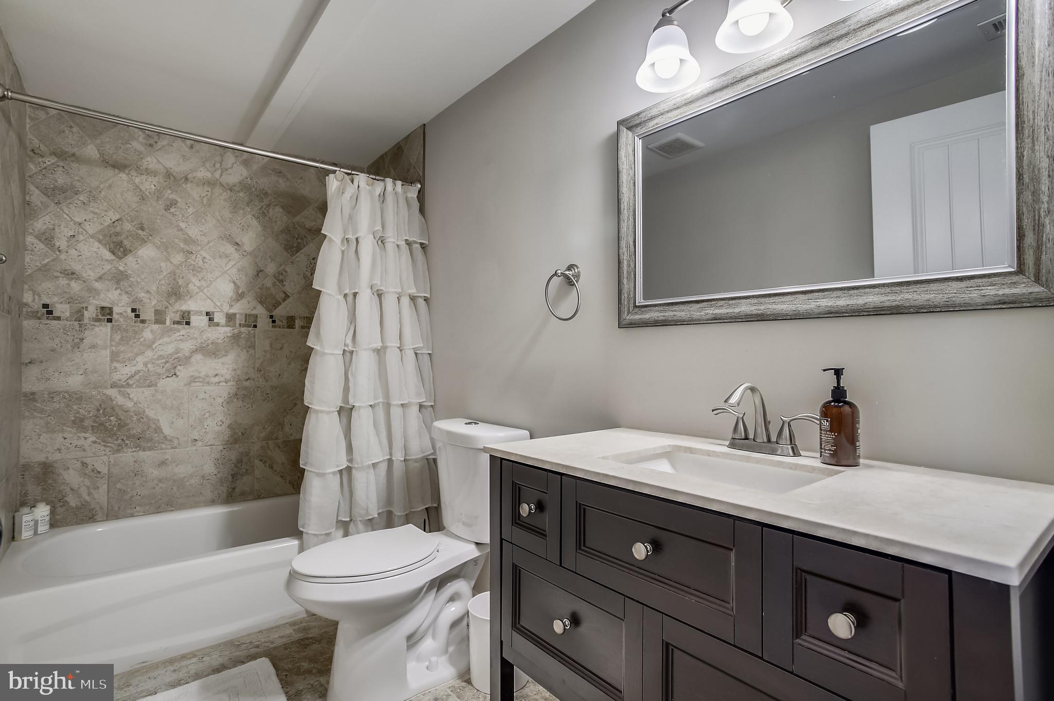 PARKVILLE/CARNEY - Residential