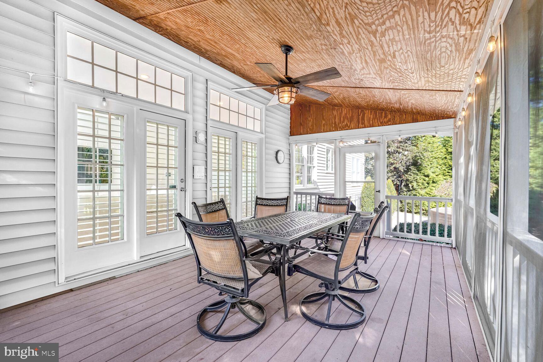 MEADOWBROOK WOODS - Residential