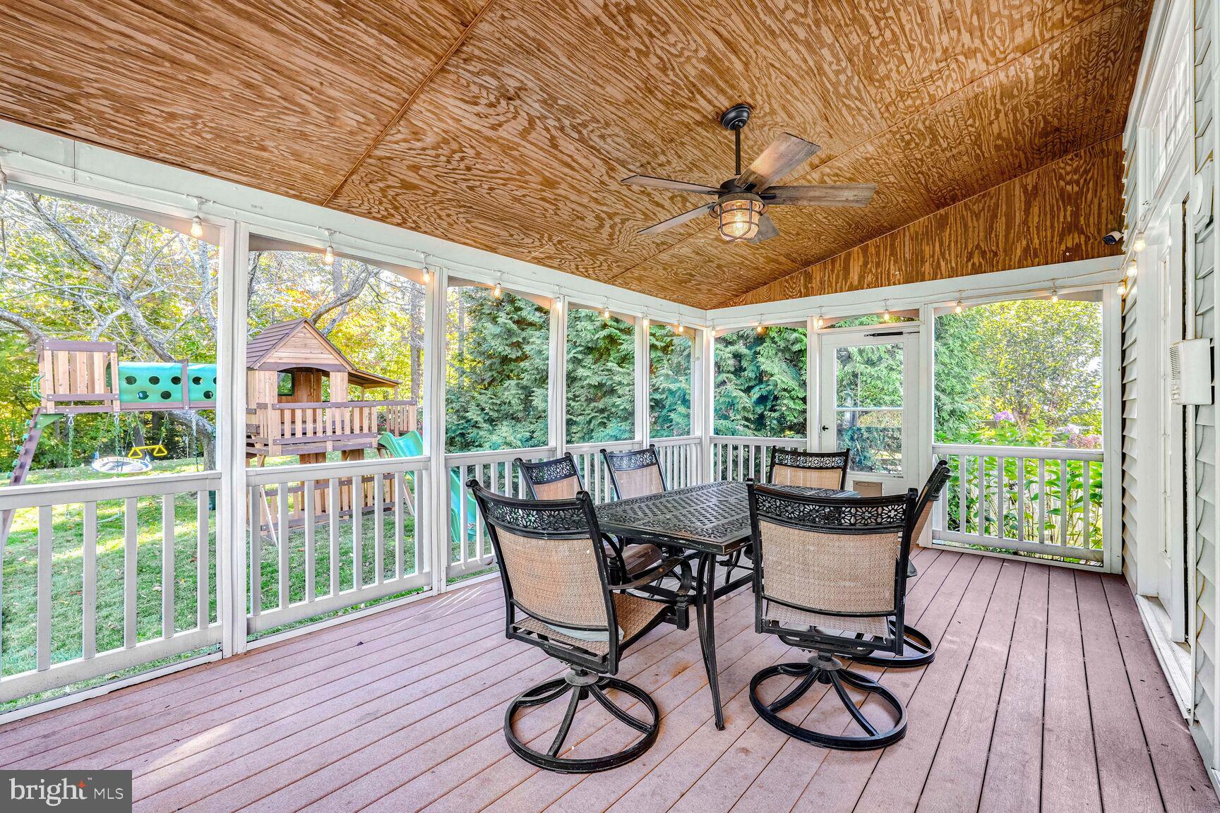 MEADOWBROOK WOODS - Residential