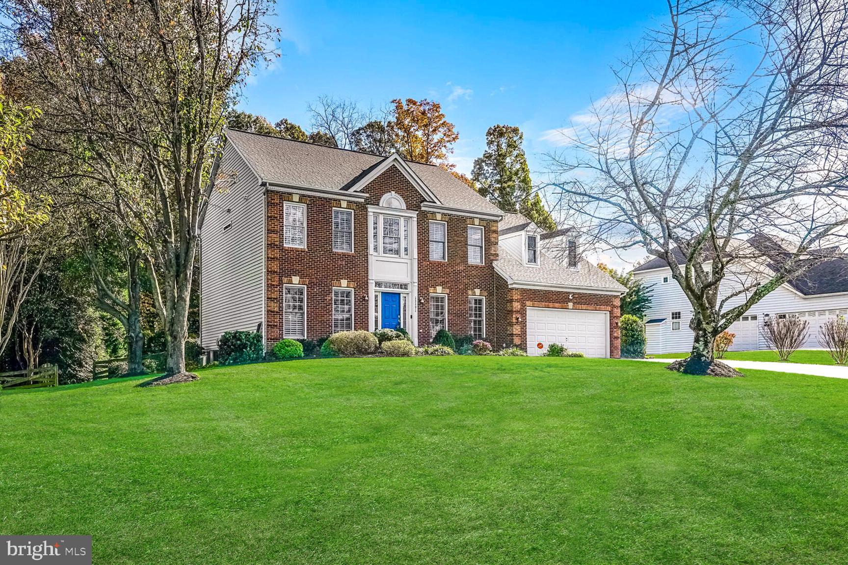 MEADOWBROOK WOODS - Residential