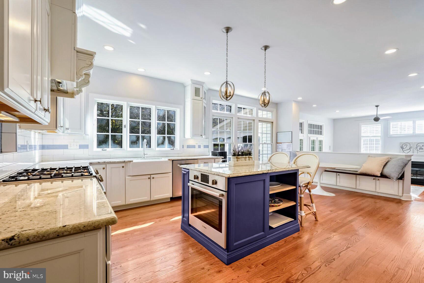 MEADOWBROOK WOODS - Residential