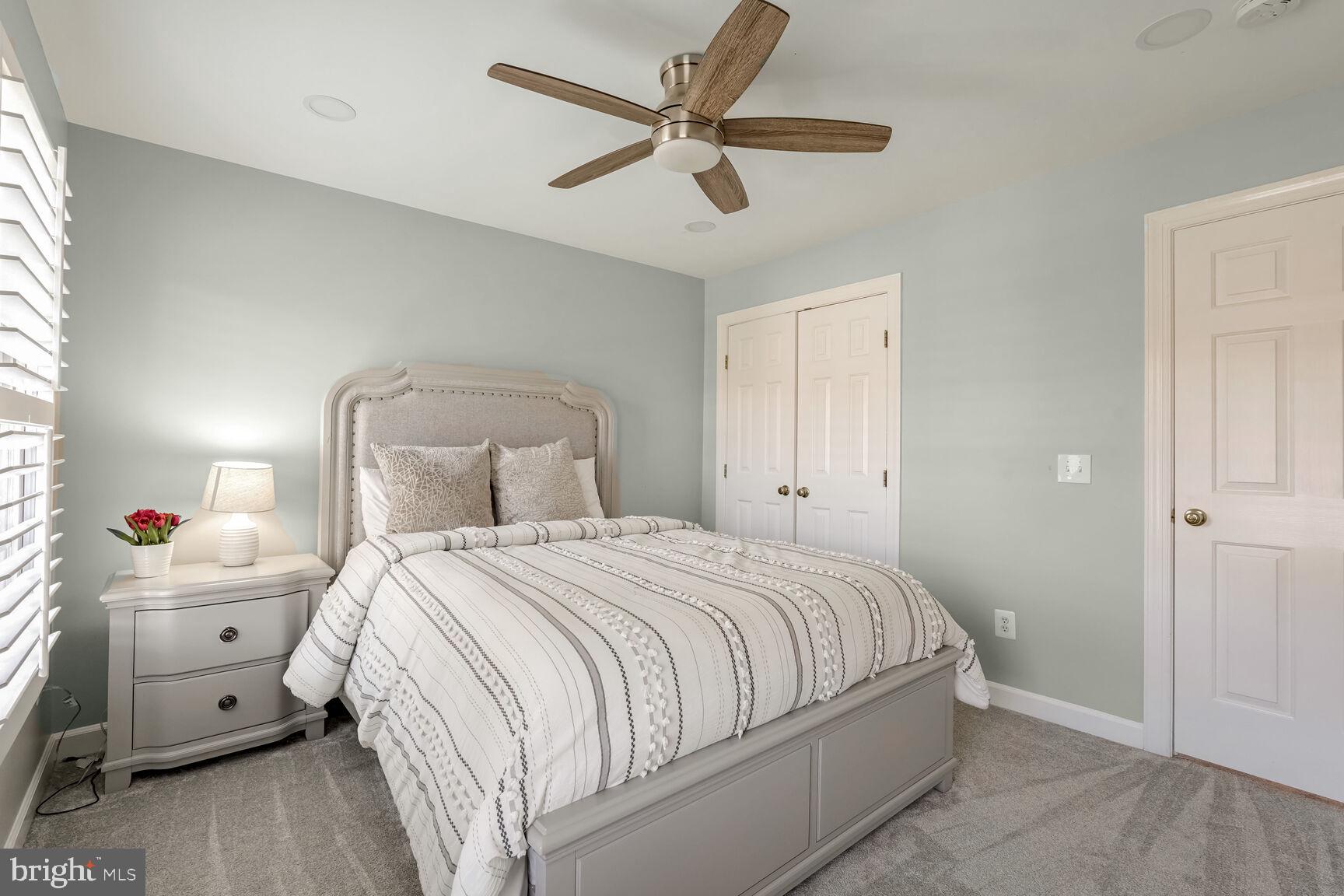 MEADOWBROOK WOODS - Residential