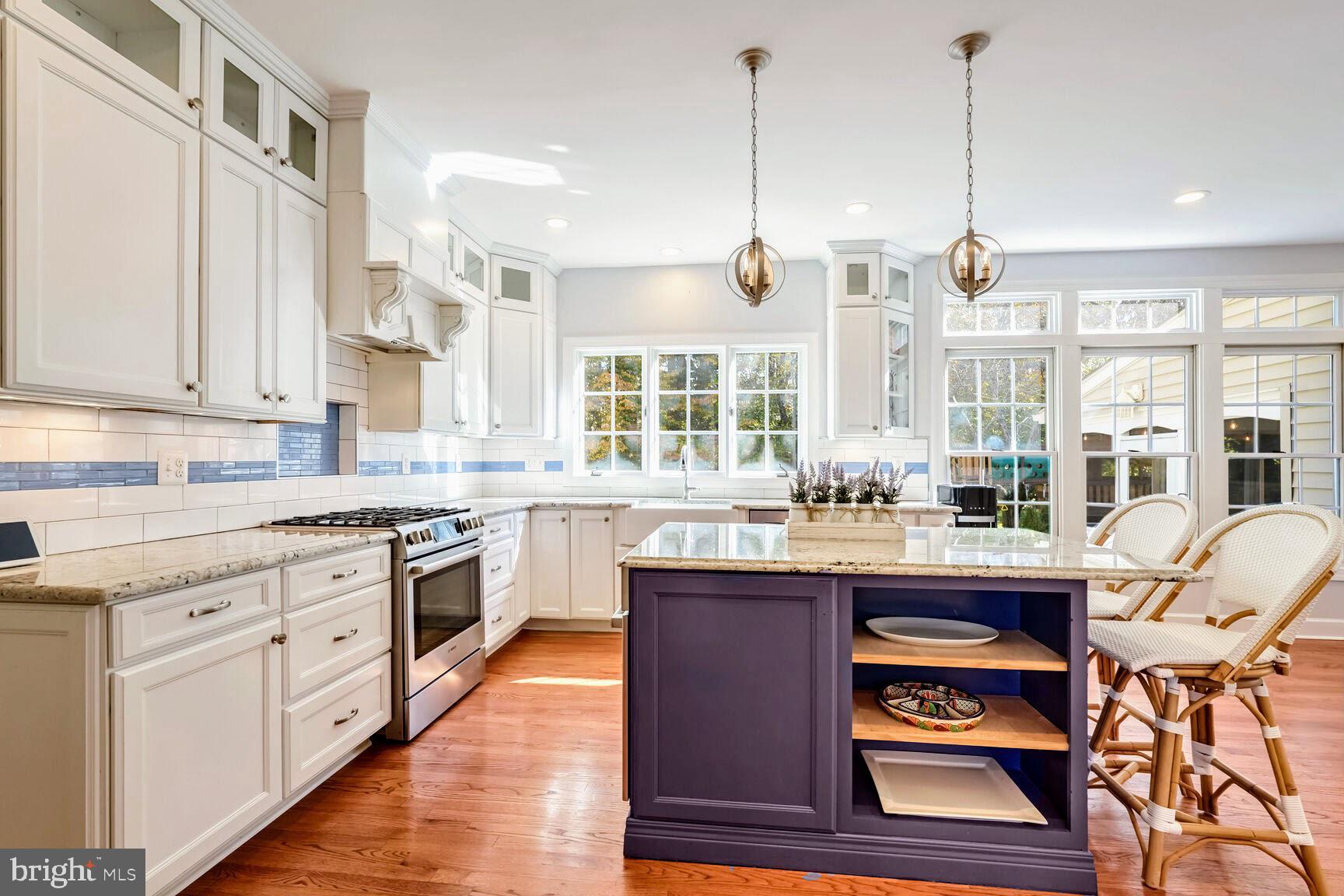 MEADOWBROOK WOODS - Residential