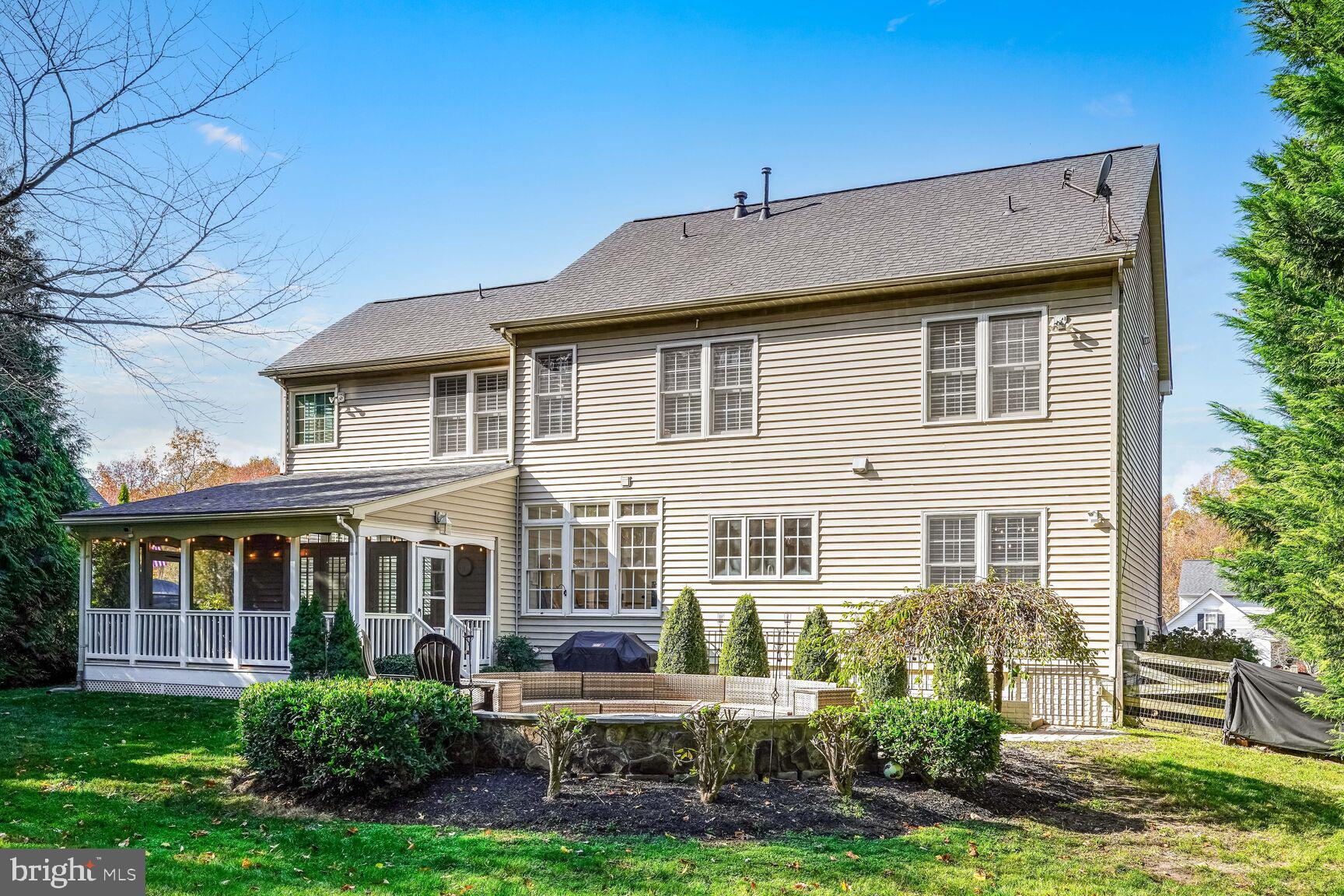 MEADOWBROOK WOODS - Residential