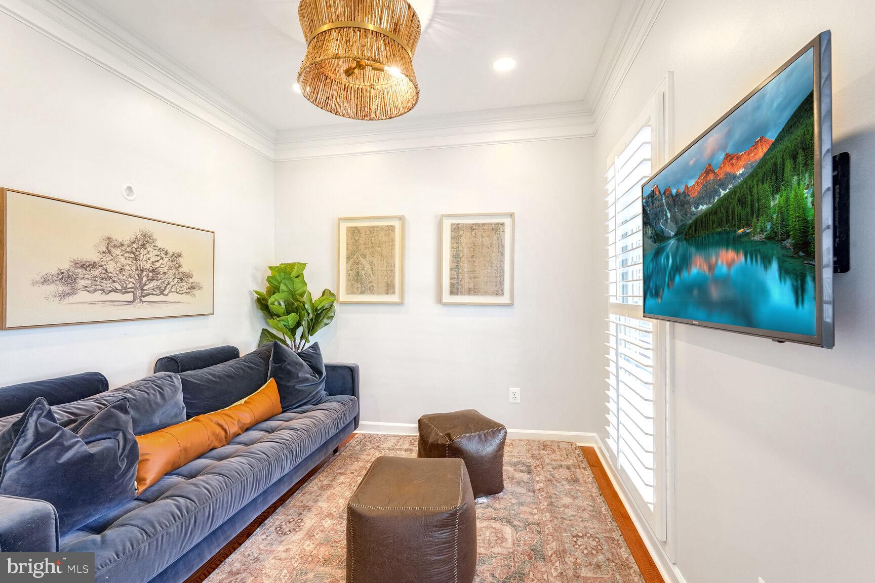 MEADOWBROOK WOODS - Residential