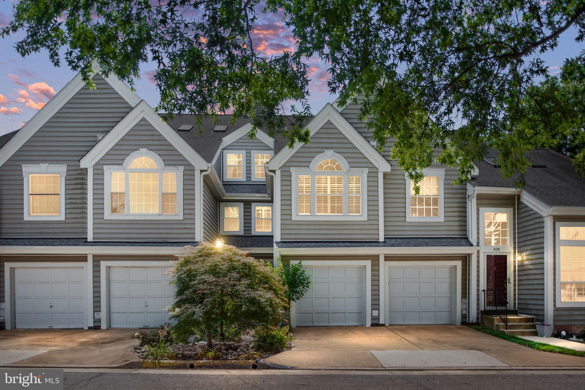 426 FORTRESS WAY