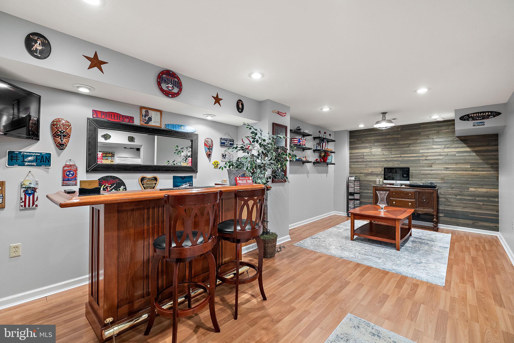 SUNSET MEADOWS - Residential