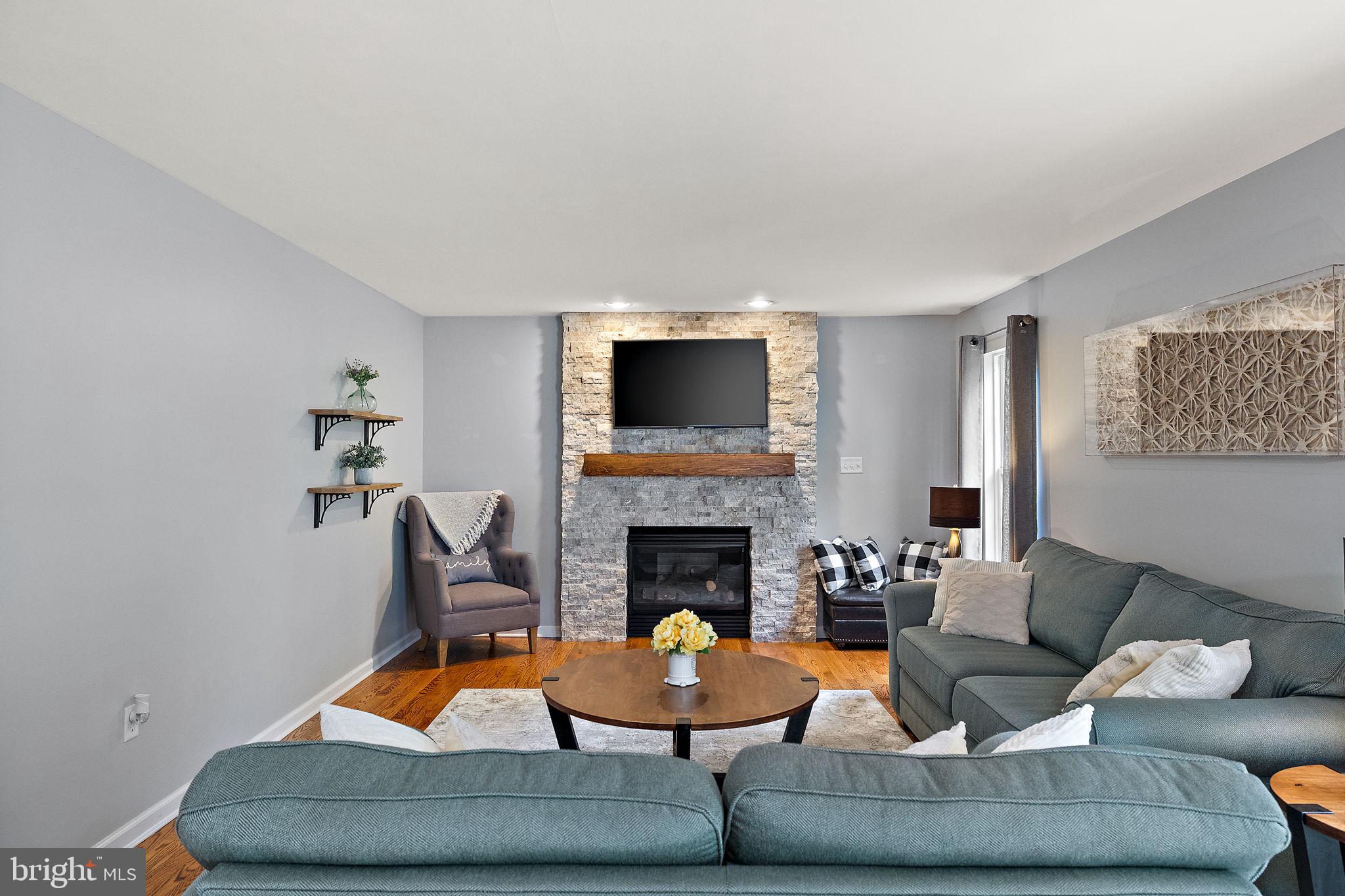 SUNSET MEADOWS - Residential