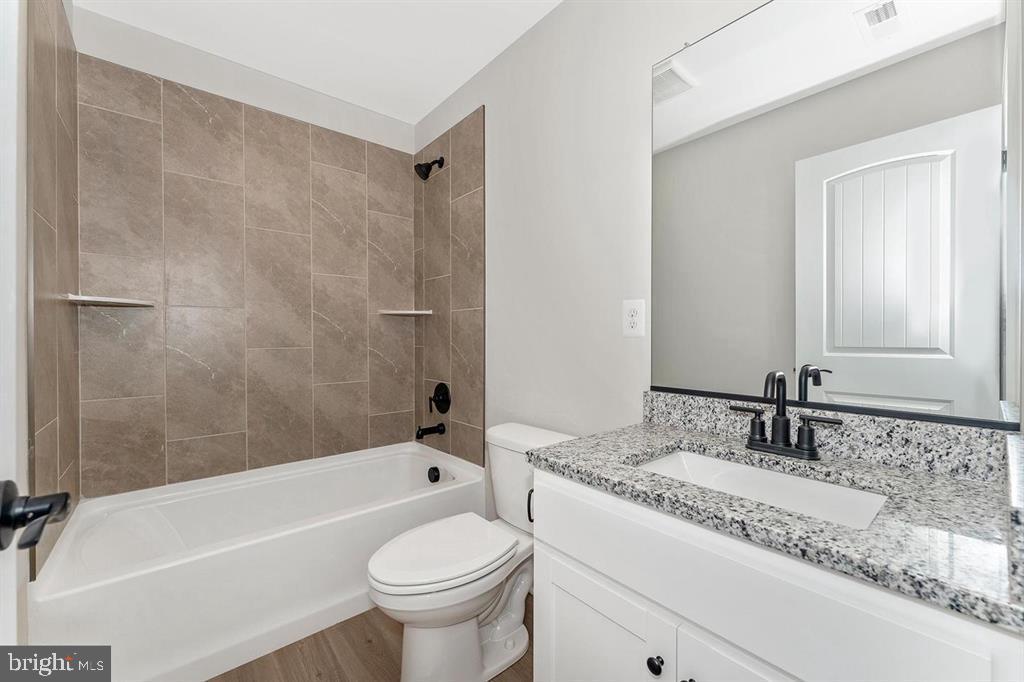 BRIMINGTON FARM - Residential Lease