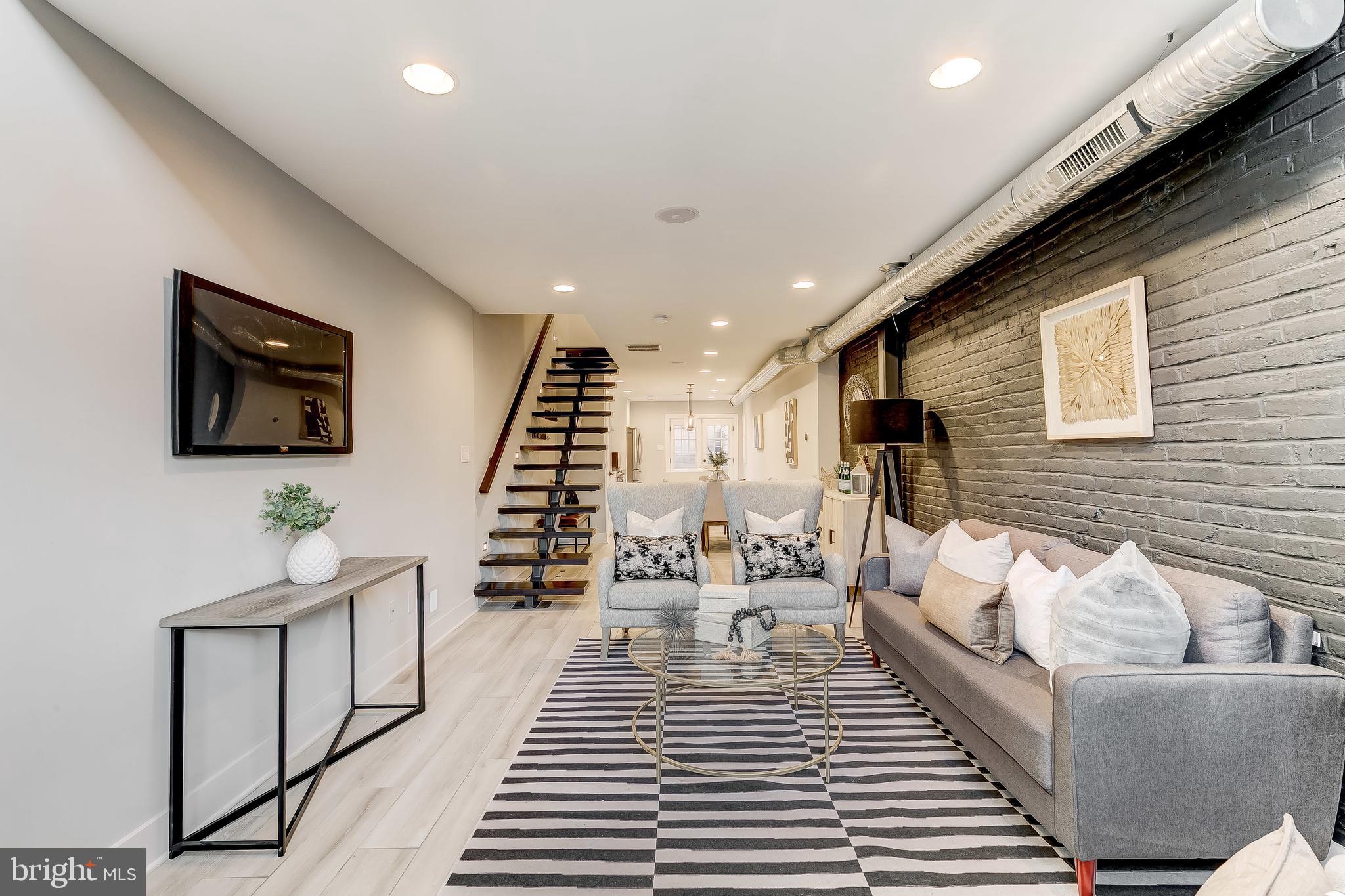 FELLS POINT HISTORIC DISTRICT - Residential