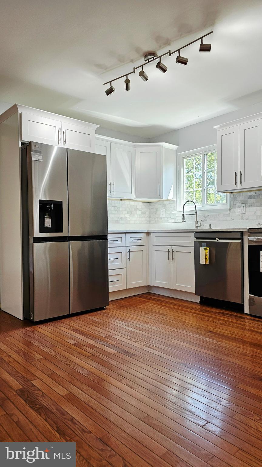 FOX CHASE WOODS - Residential