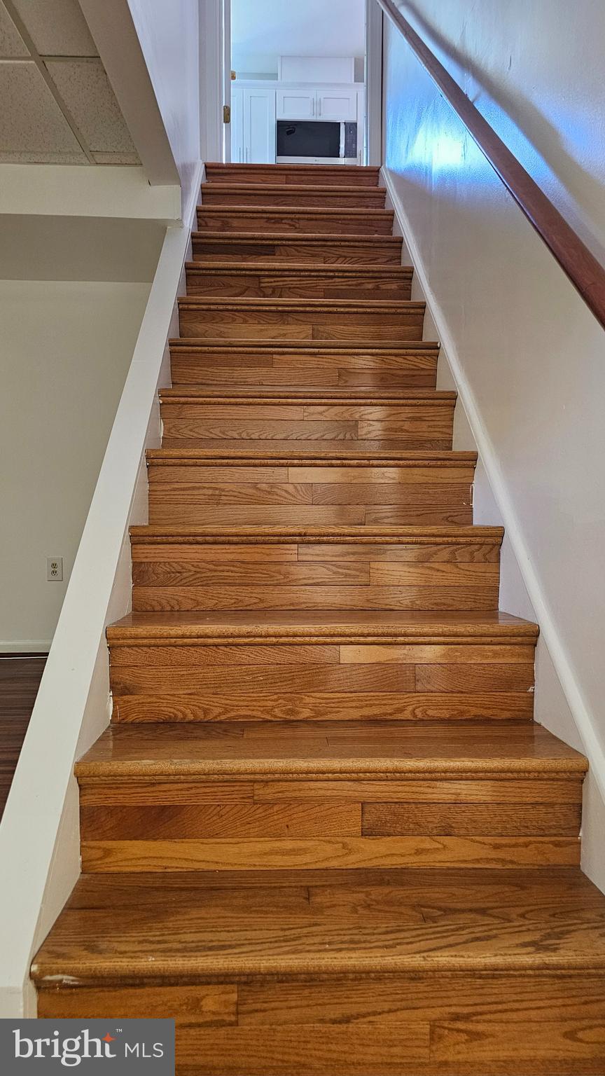 FOX CHASE WOODS - Residential