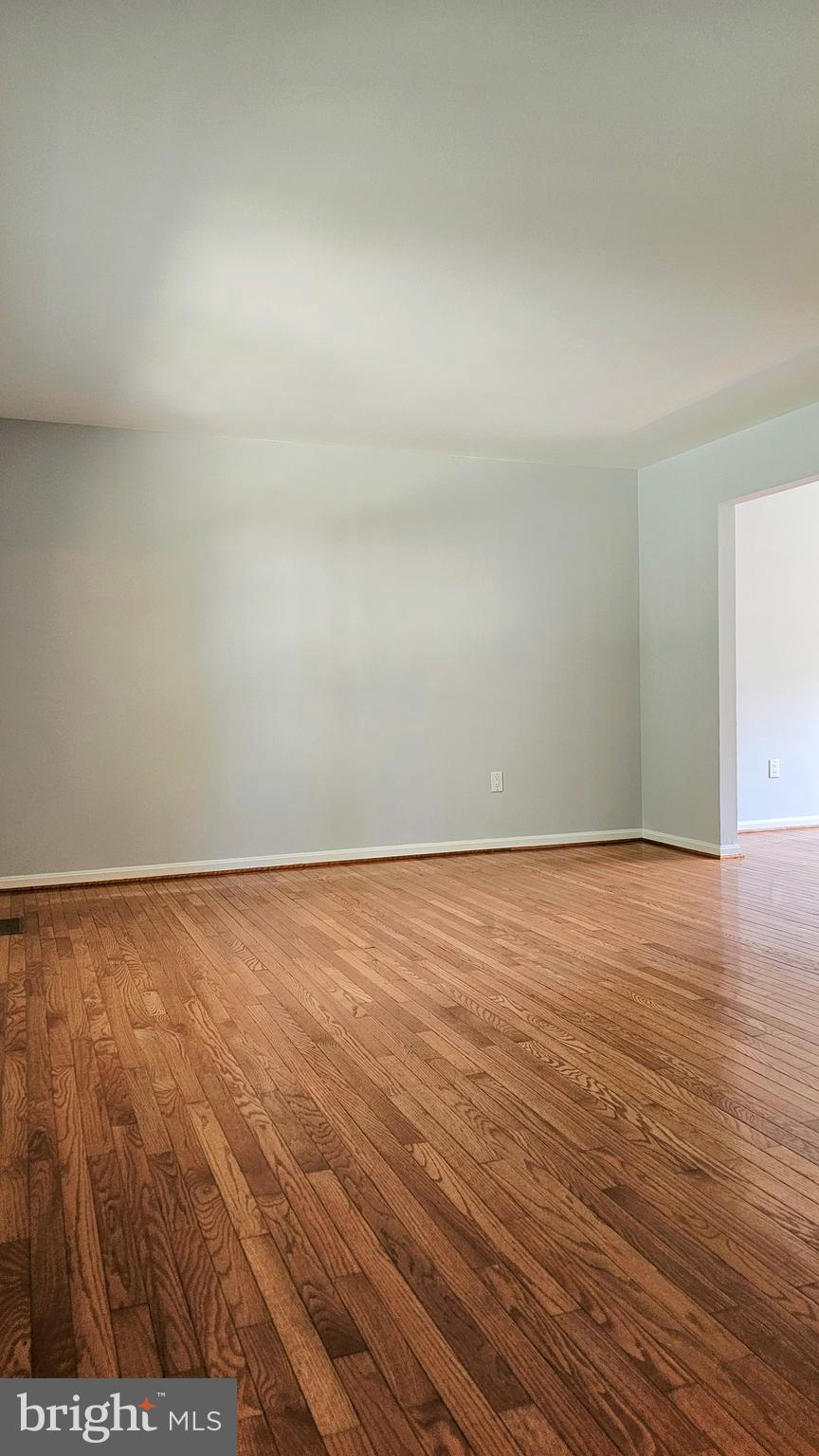 FOX CHASE WOODS - Residential