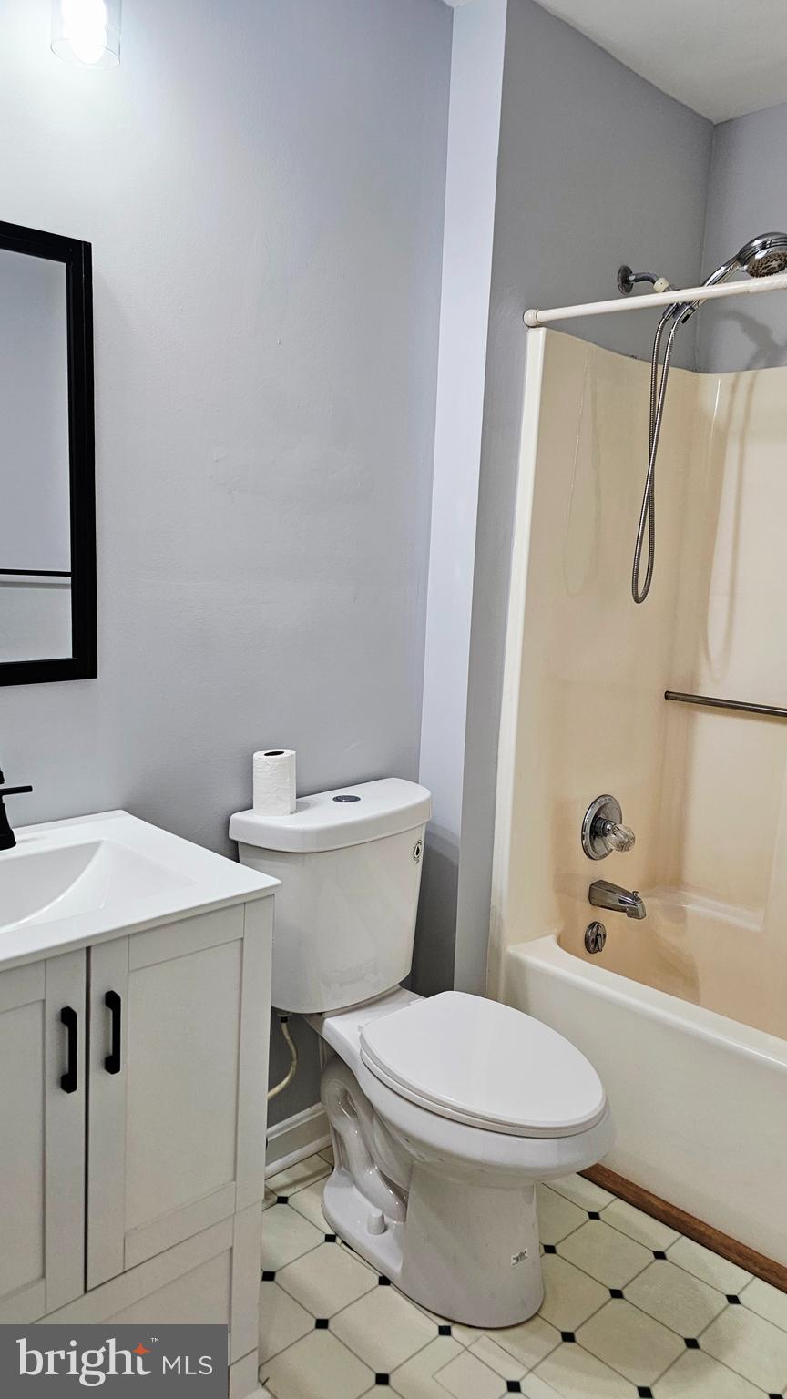 FOX CHASE WOODS - Residential