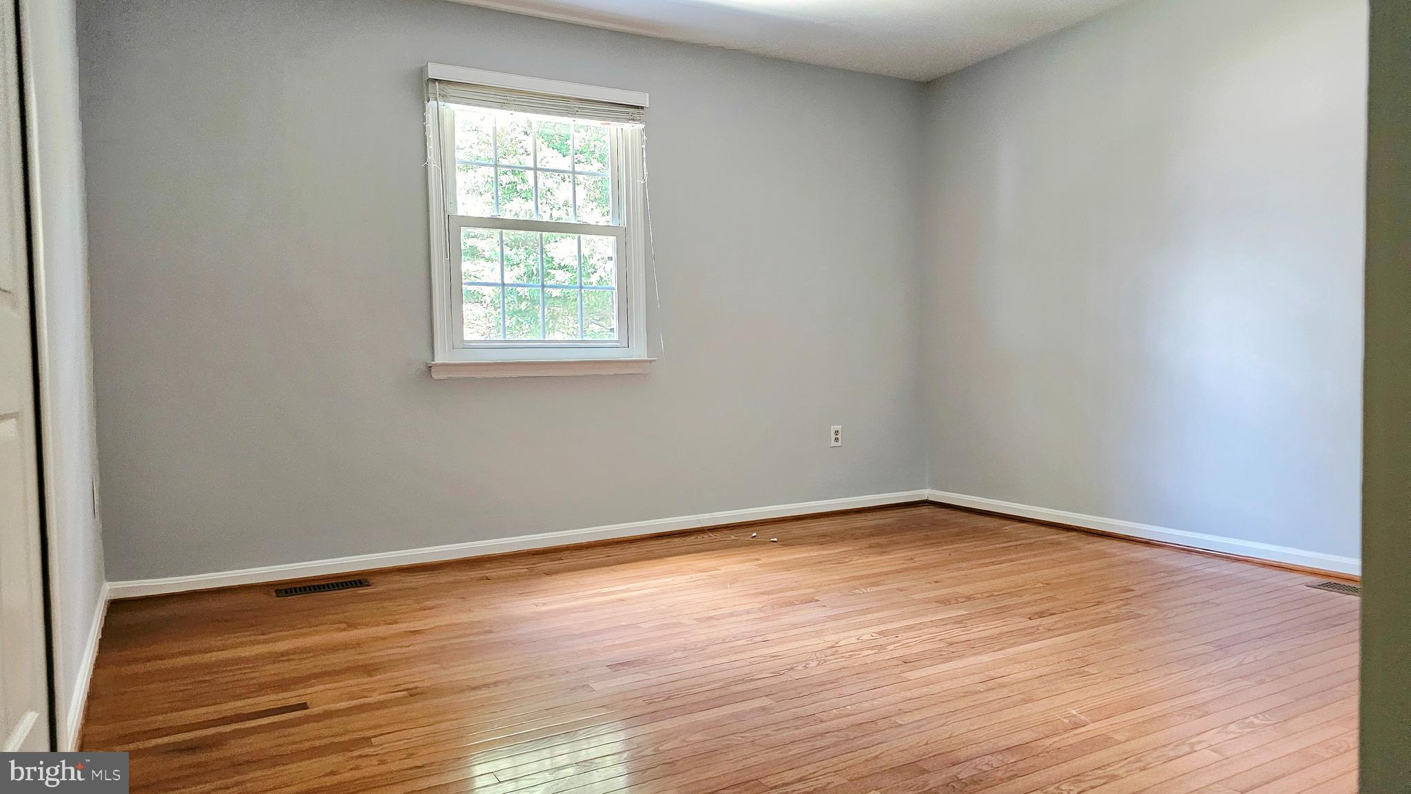 FOX CHASE WOODS - Residential