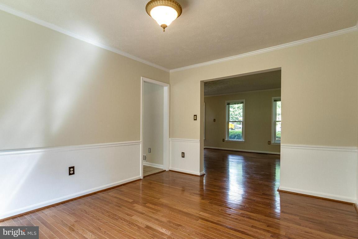 COUNTRY CLUB/LAKE MONTCLAIR - Residential