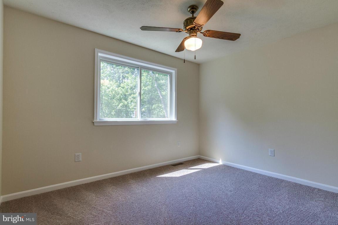 COUNTRY CLUB/LAKE MONTCLAIR - Residential