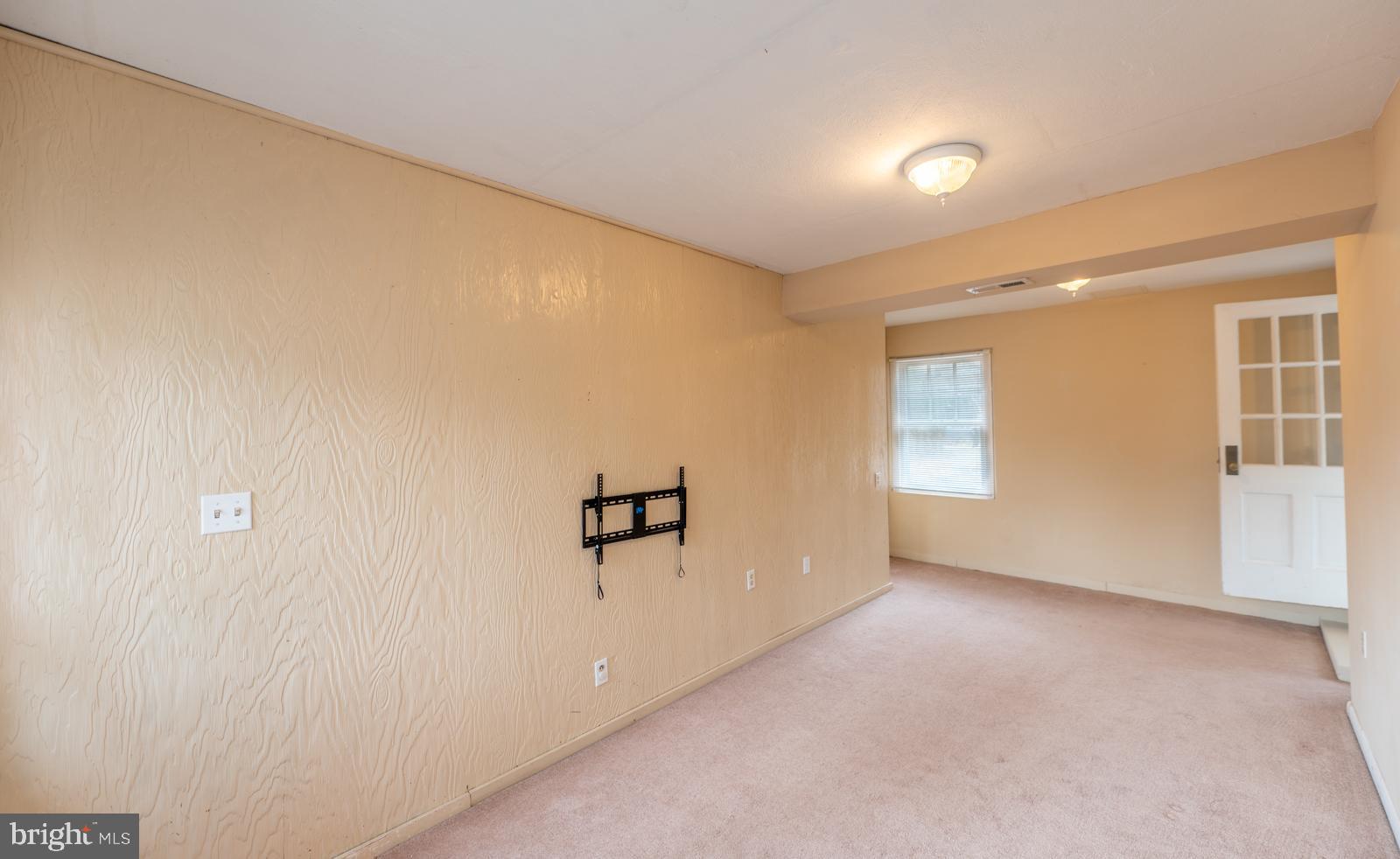 SKIPPACK - Residential Lease