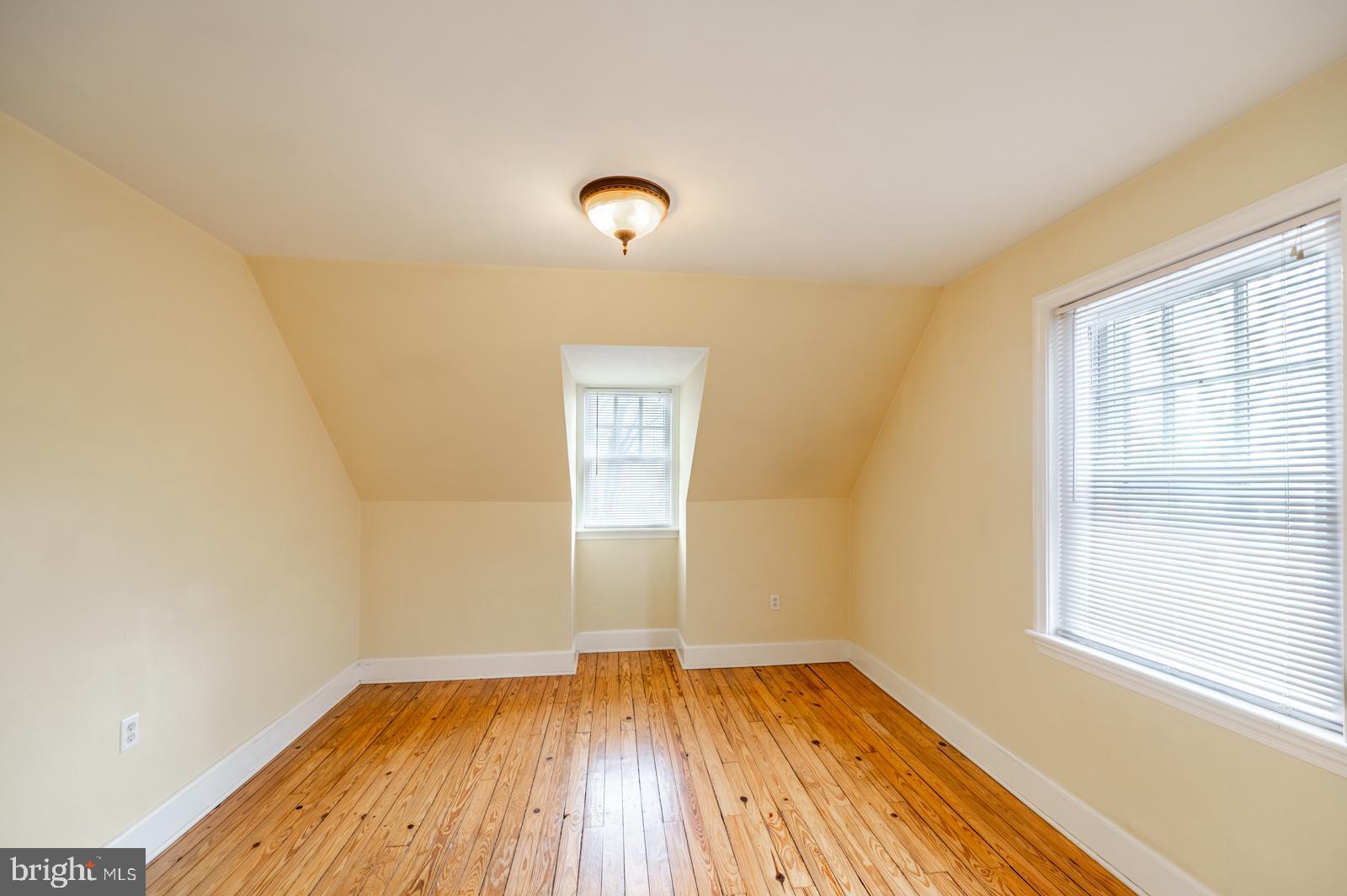 SKIPPACK - Residential Lease