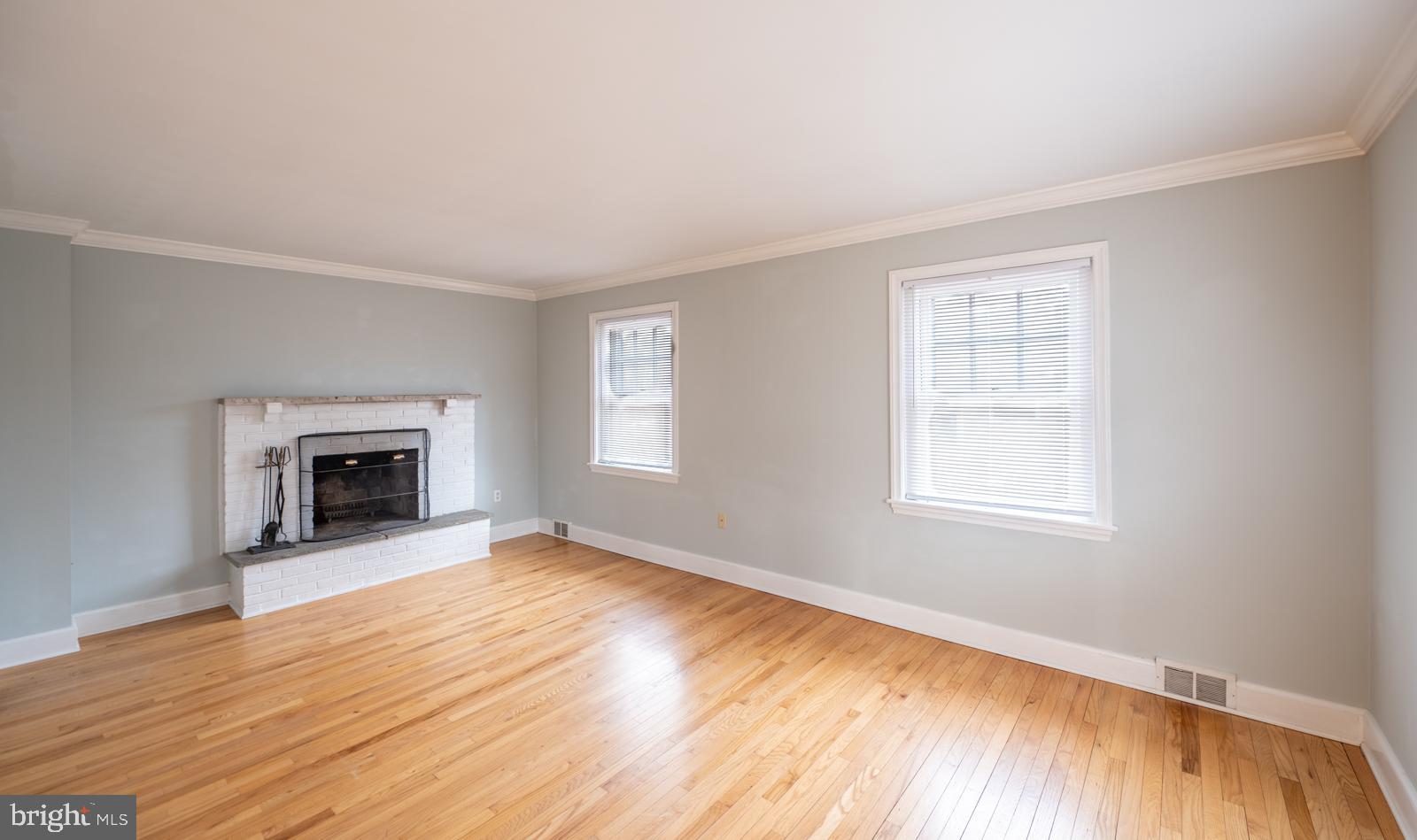 SKIPPACK - Residential Lease