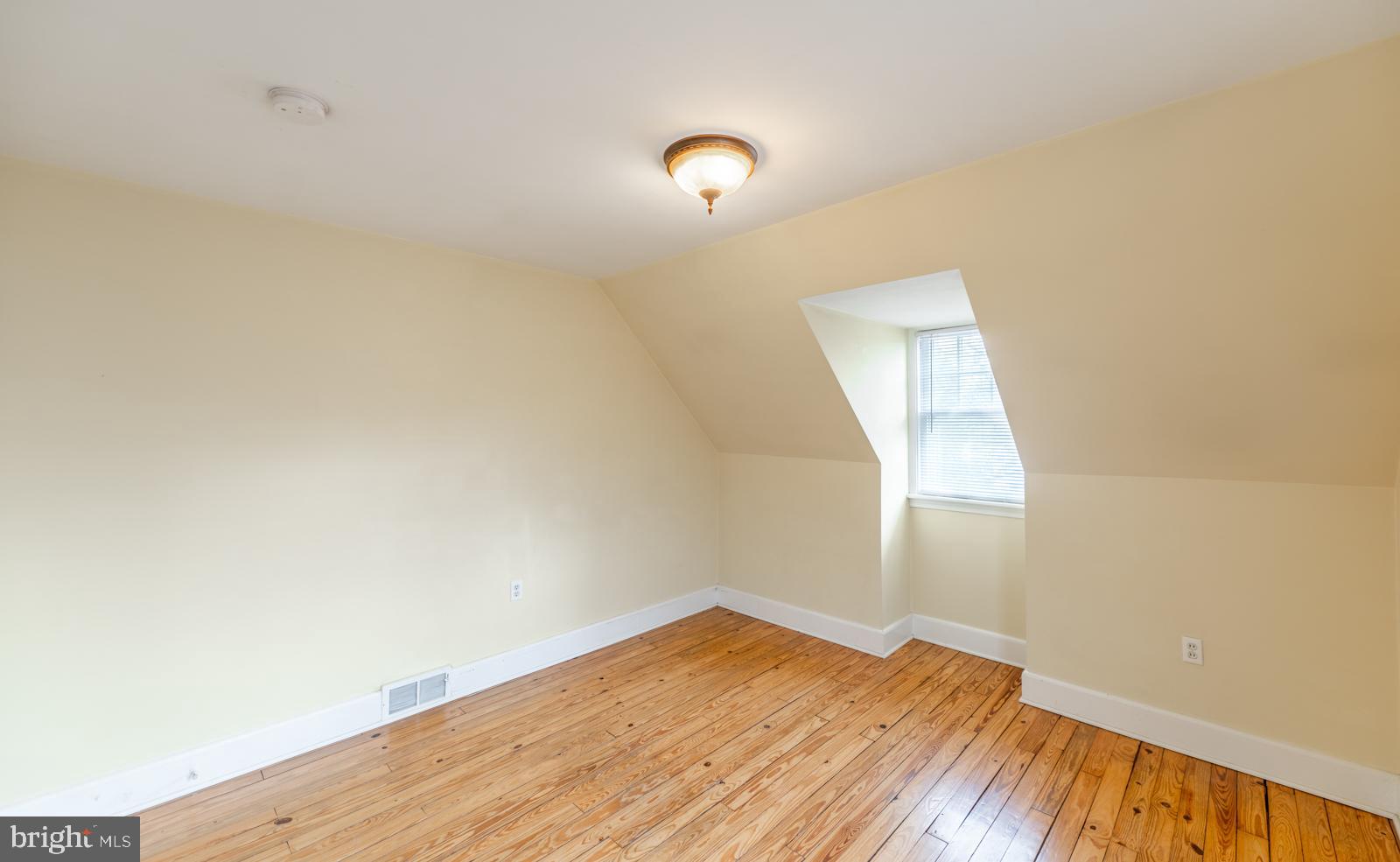 SKIPPACK - Residential Lease