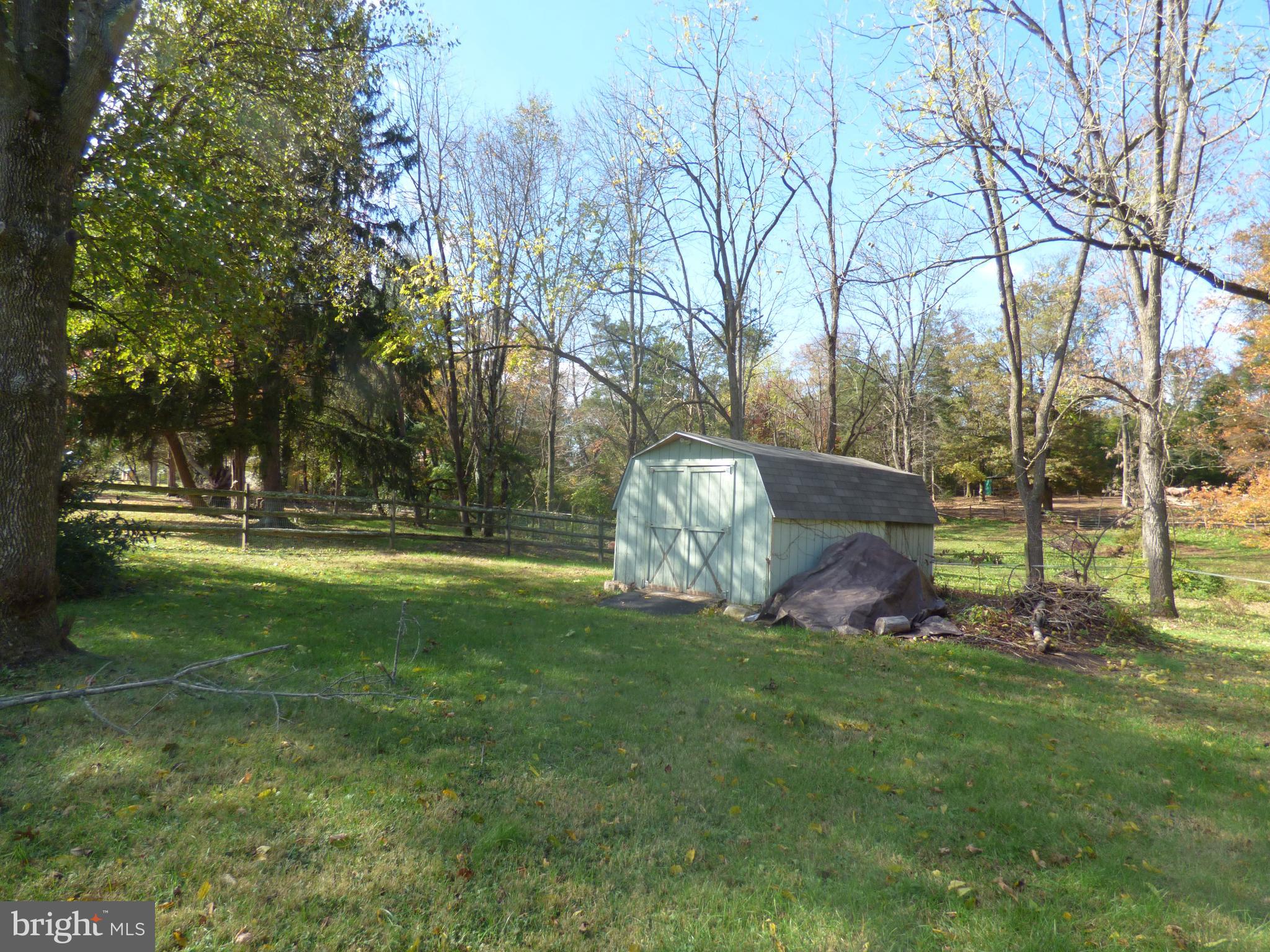 SKIPPACK - Residential Lease