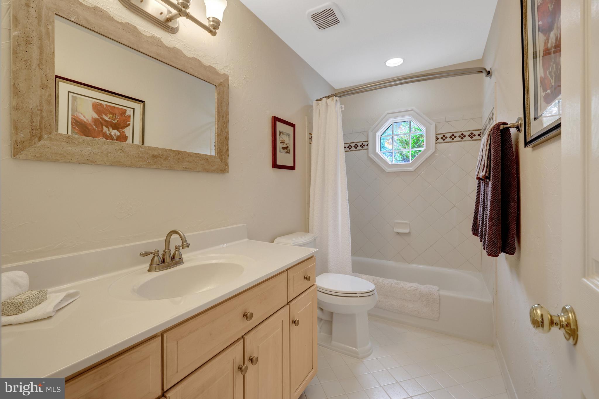 STILL OAKS - Residential