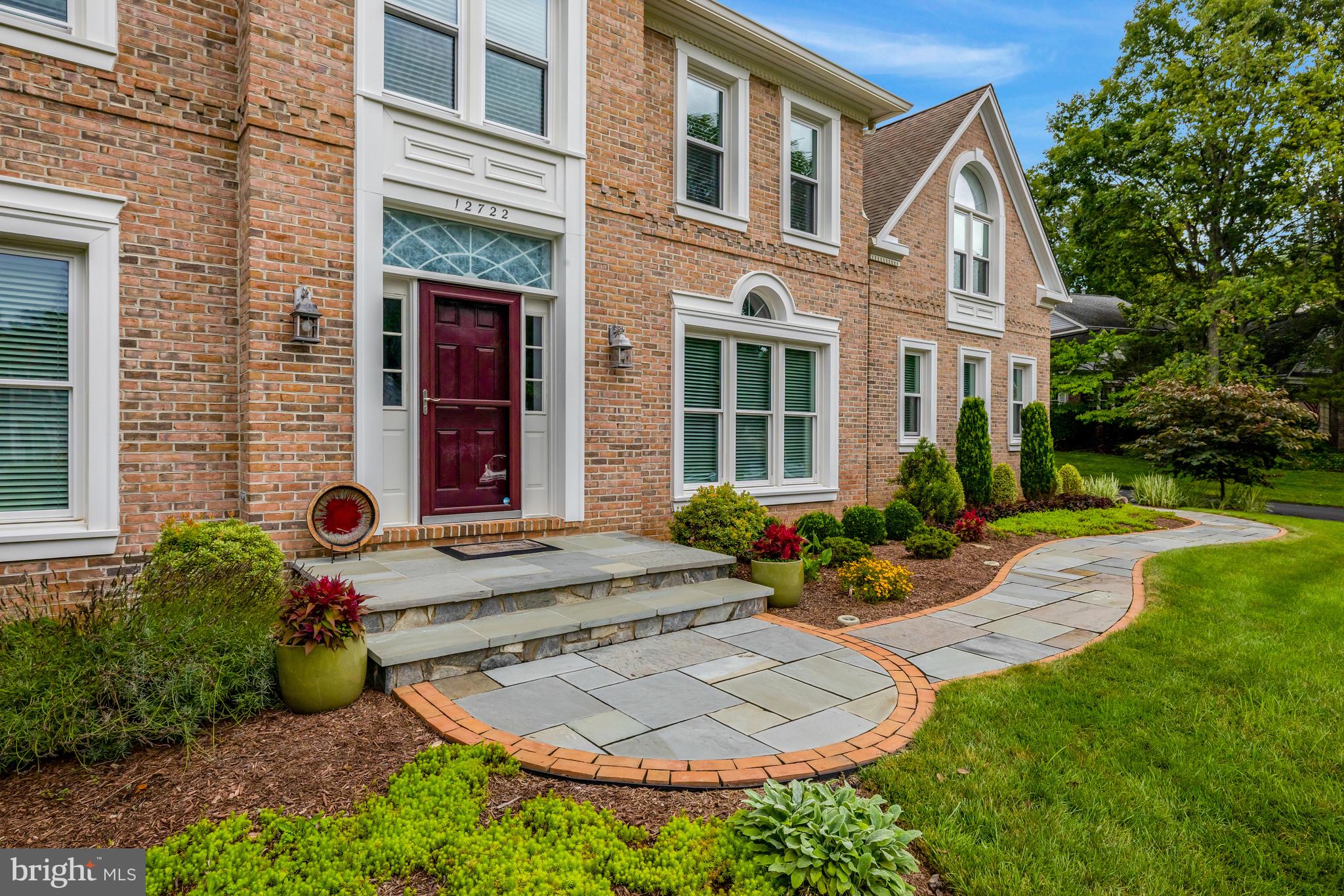 STILL OAKS - Residential