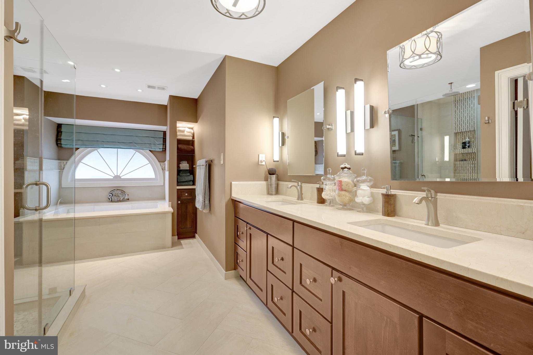 STILL OAKS - Residential