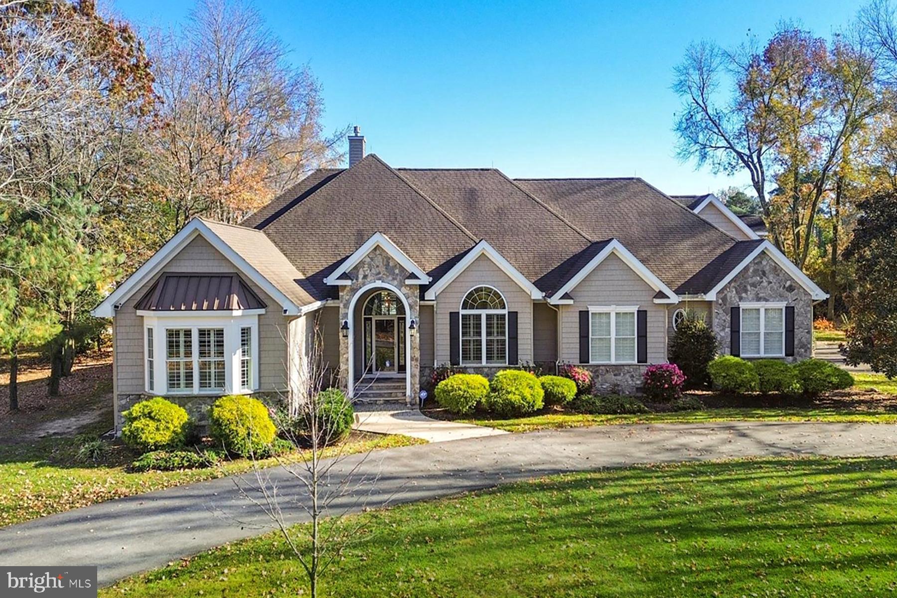 PARKERS POINTE - Residential