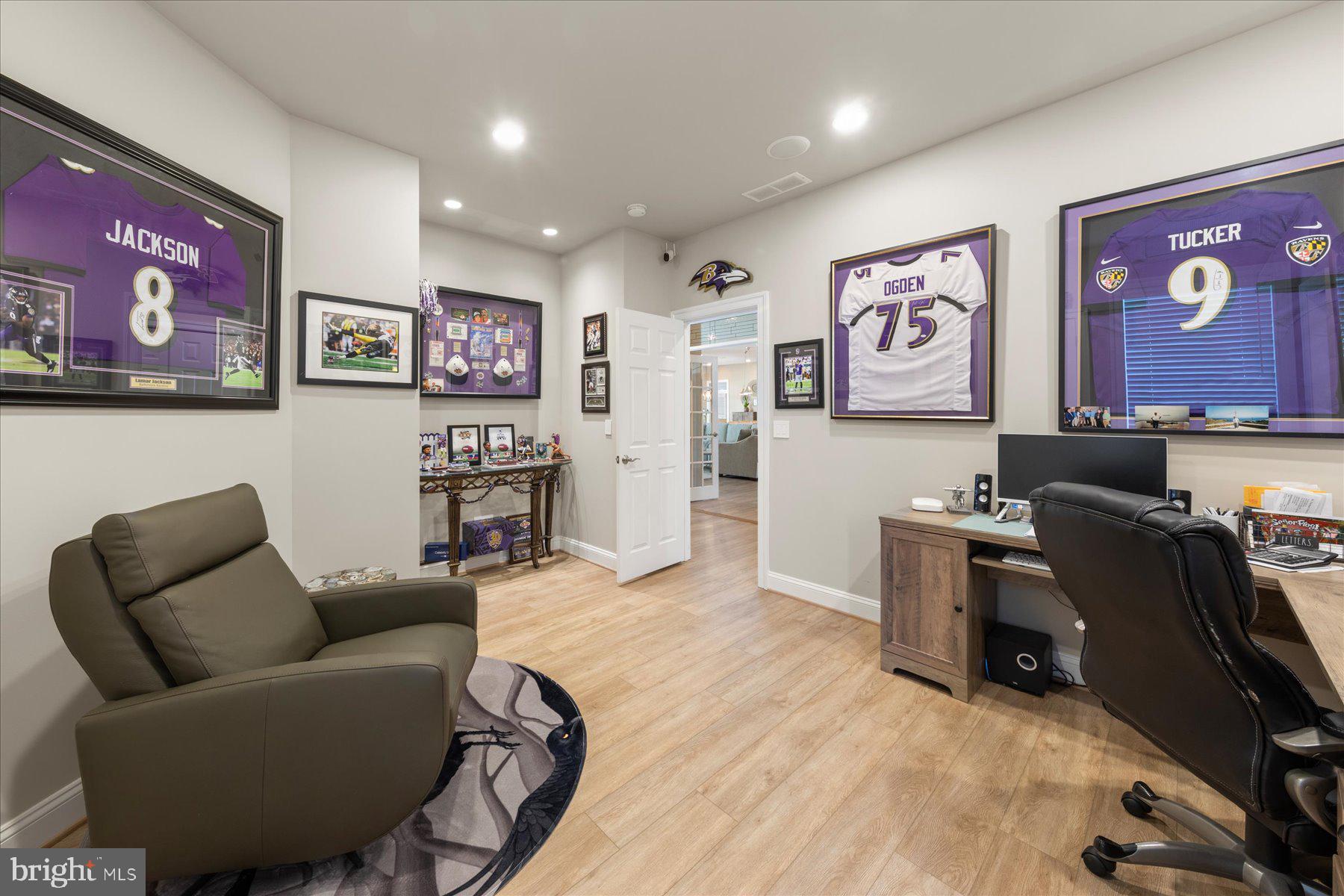 PARKERS POINTE - Residential