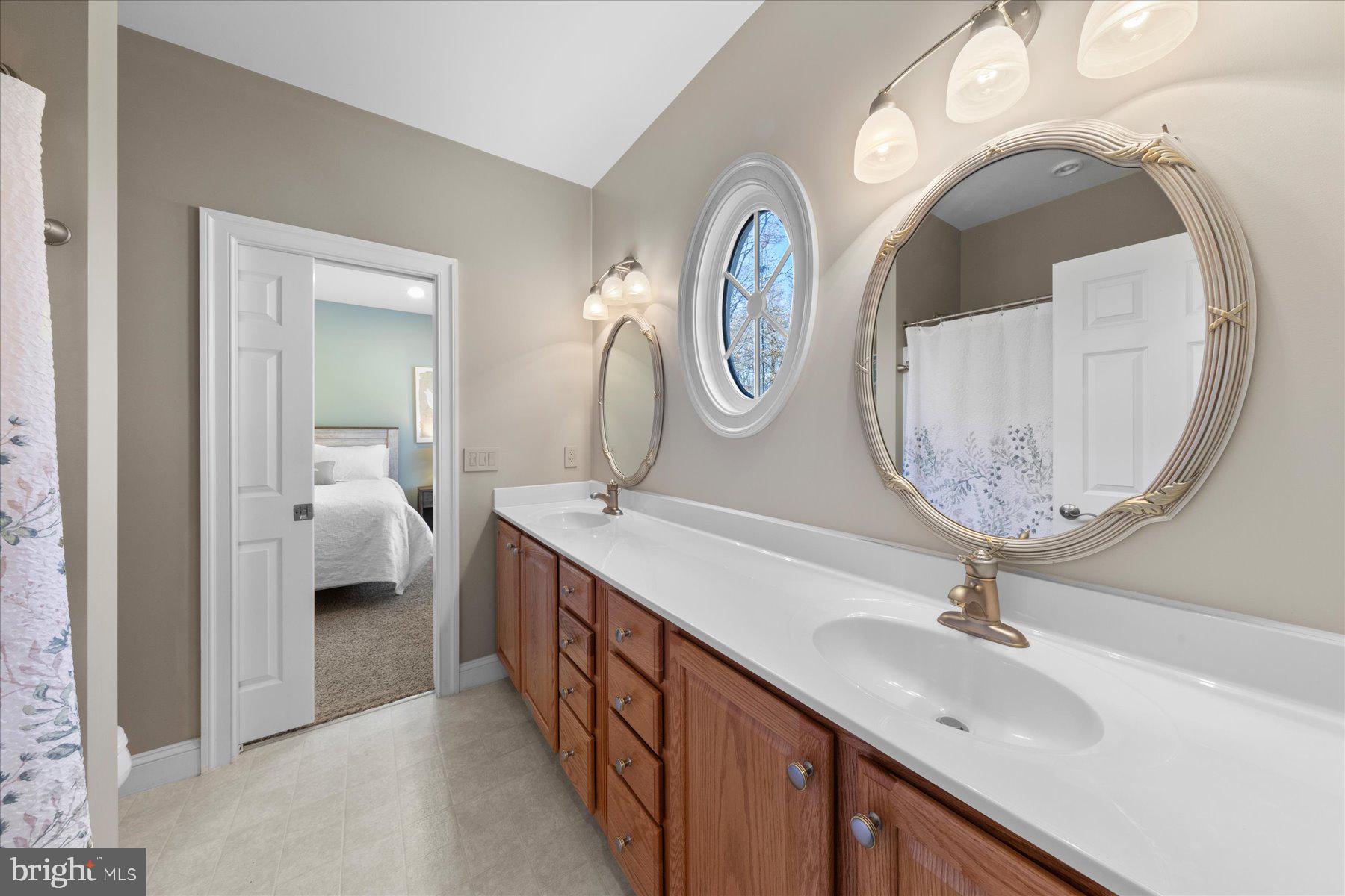 PARKERS POINTE - Residential