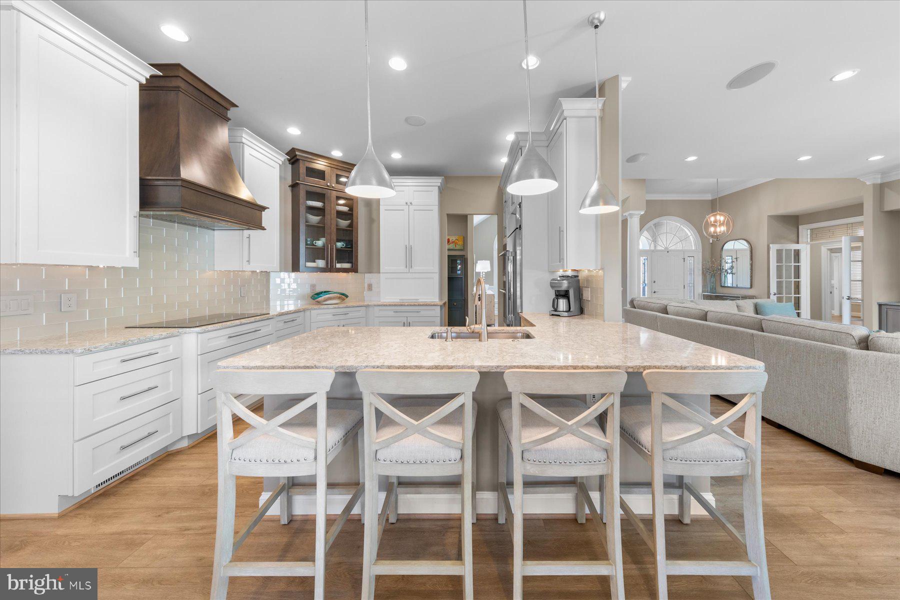 PARKERS POINTE - Residential