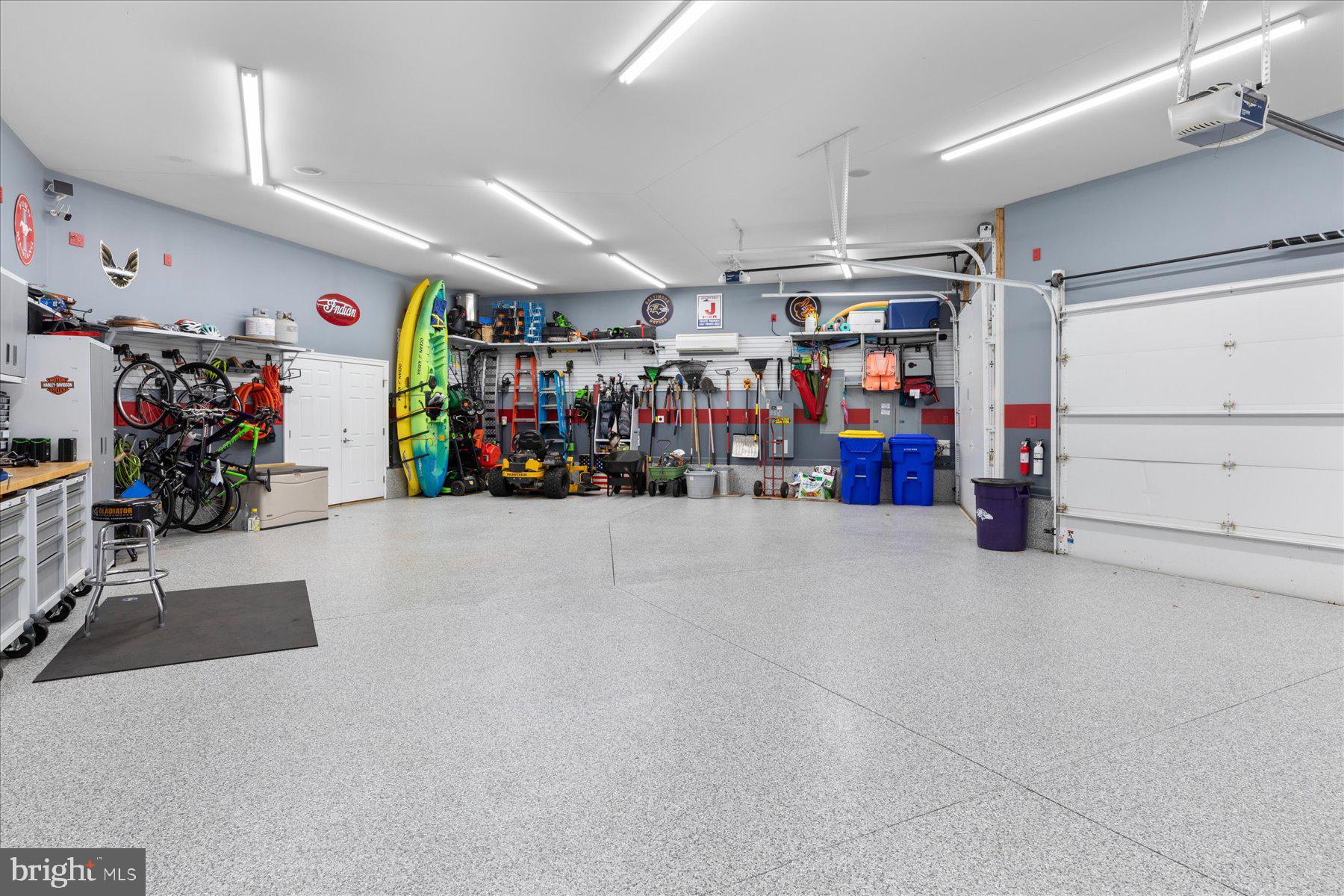 PARKERS POINTE - Residential