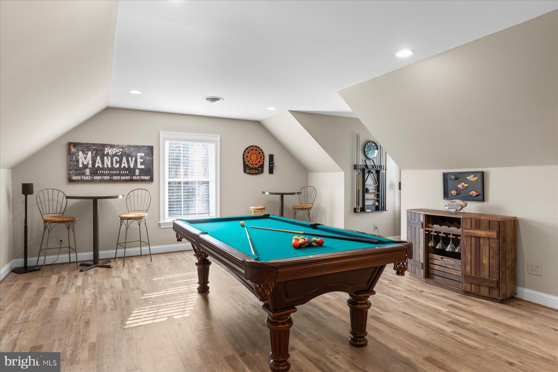 PARKERS POINTE - Residential