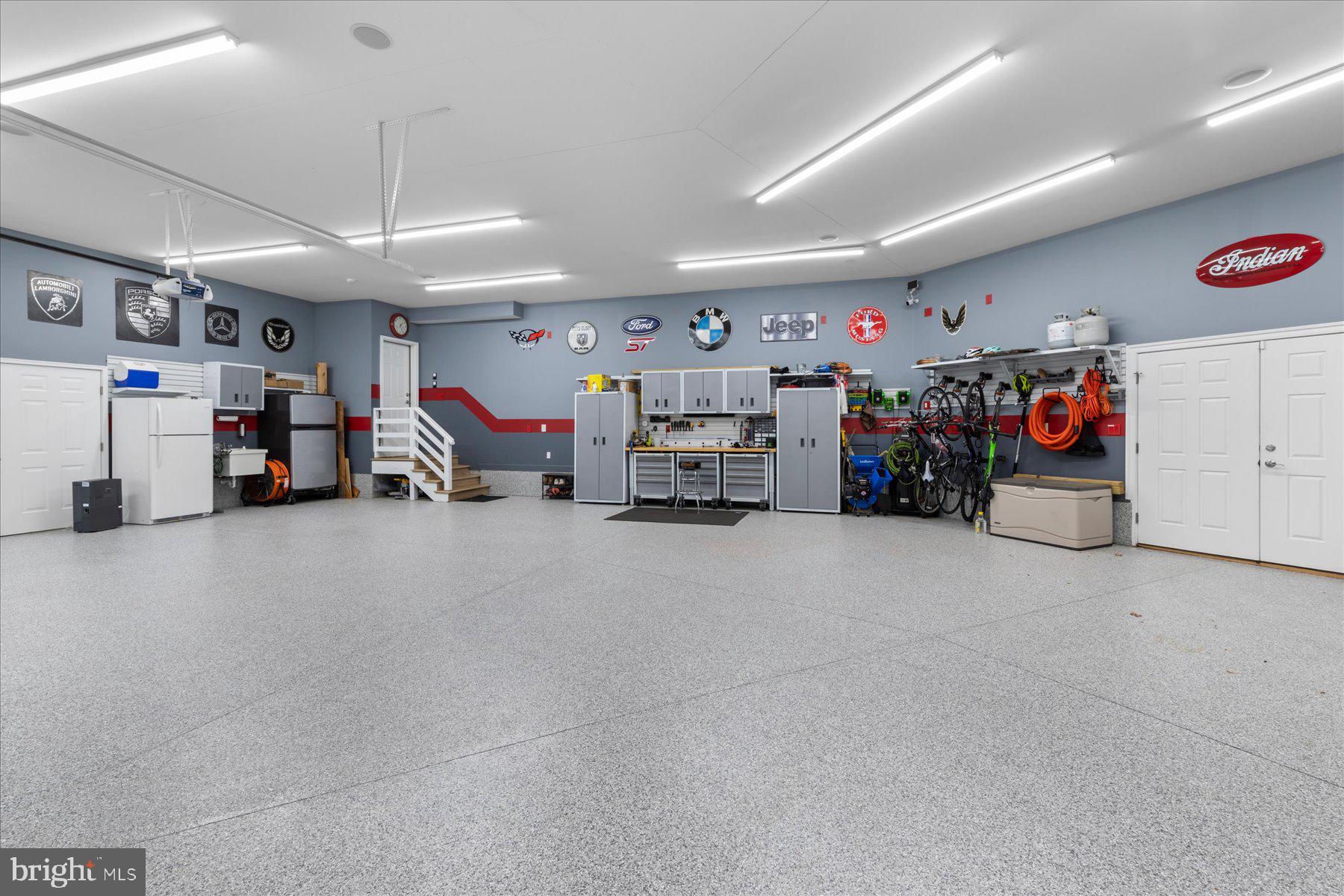 PARKERS POINTE - Residential