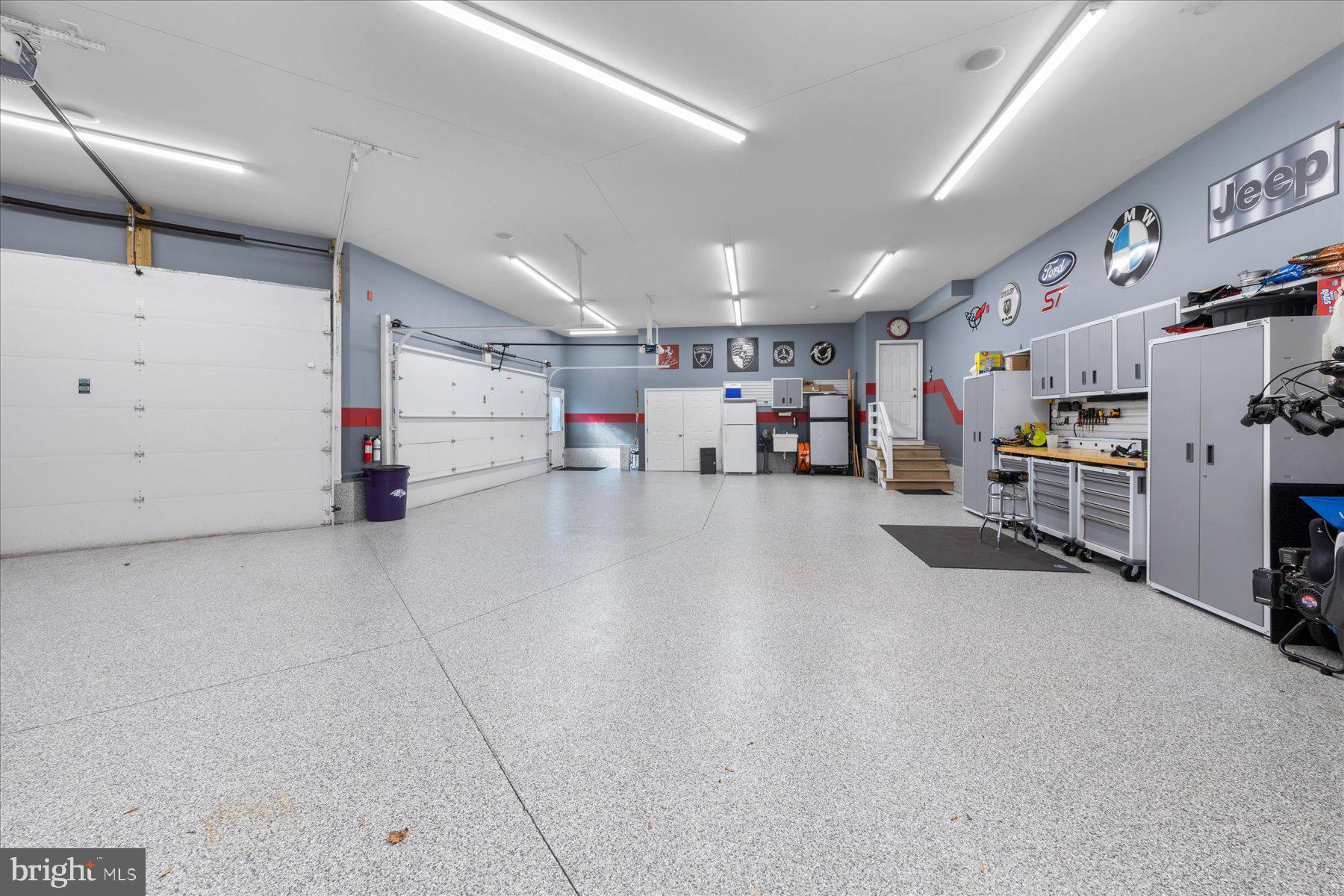 PARKERS POINTE - Residential