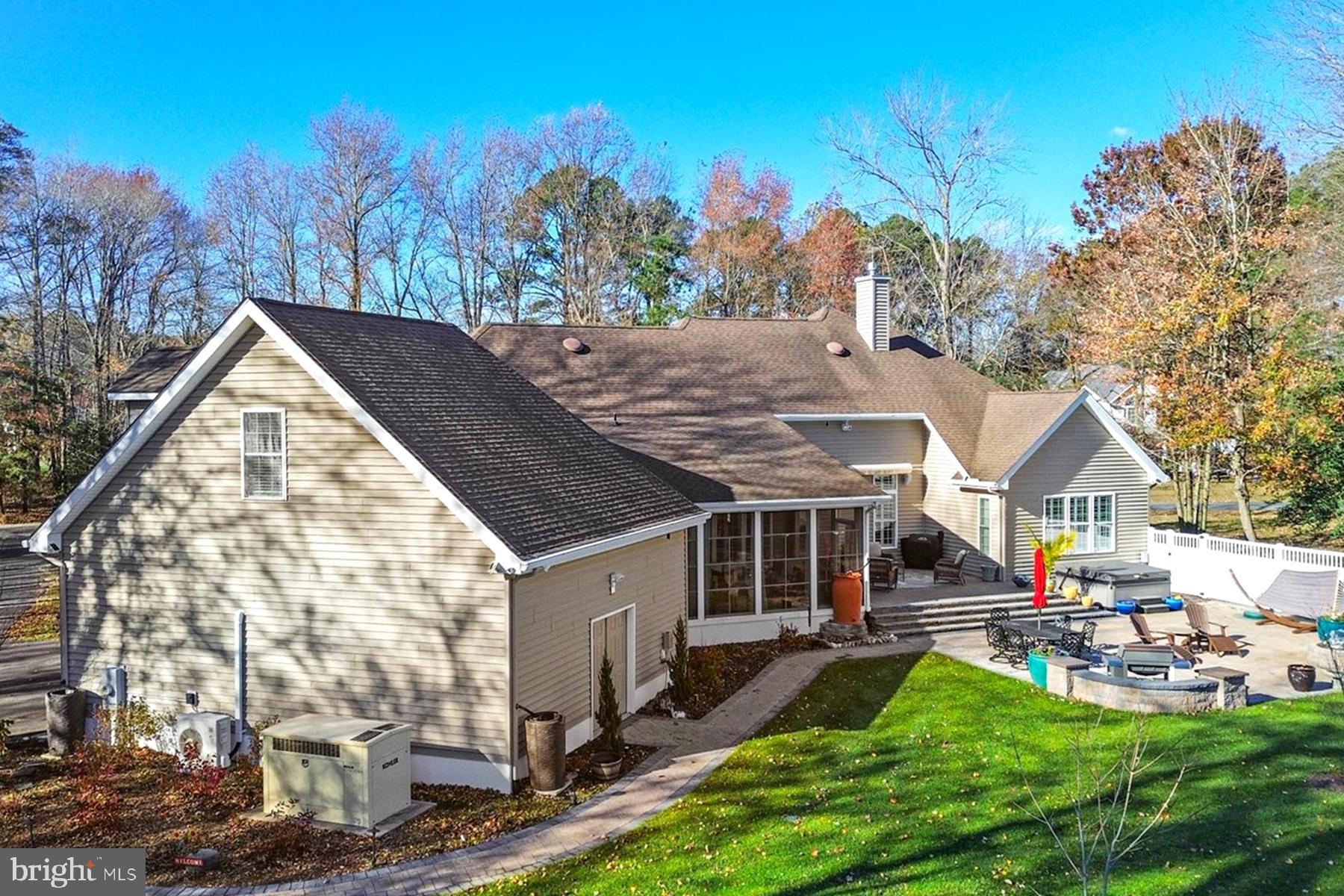 PARKERS POINTE - Residential