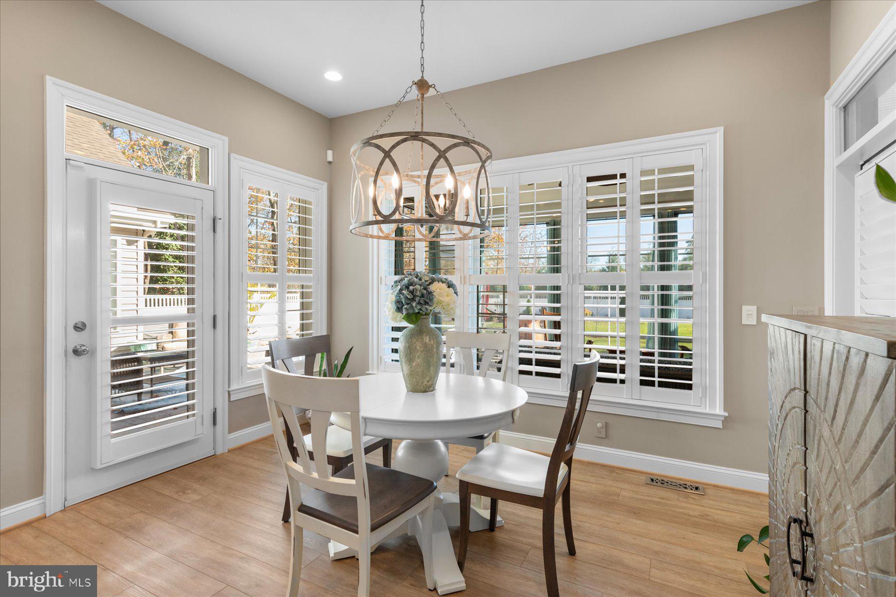 PARKERS POINTE - Residential